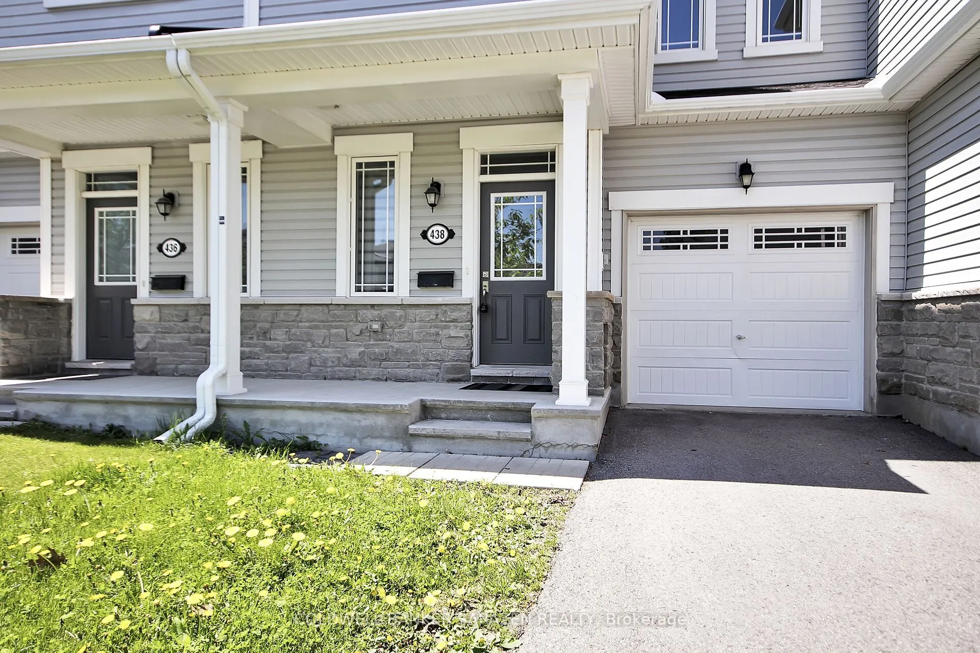 438 Meadowbreeze Drive