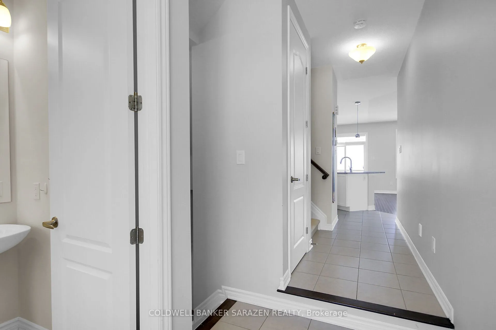 438 Meadowbreeze Drive