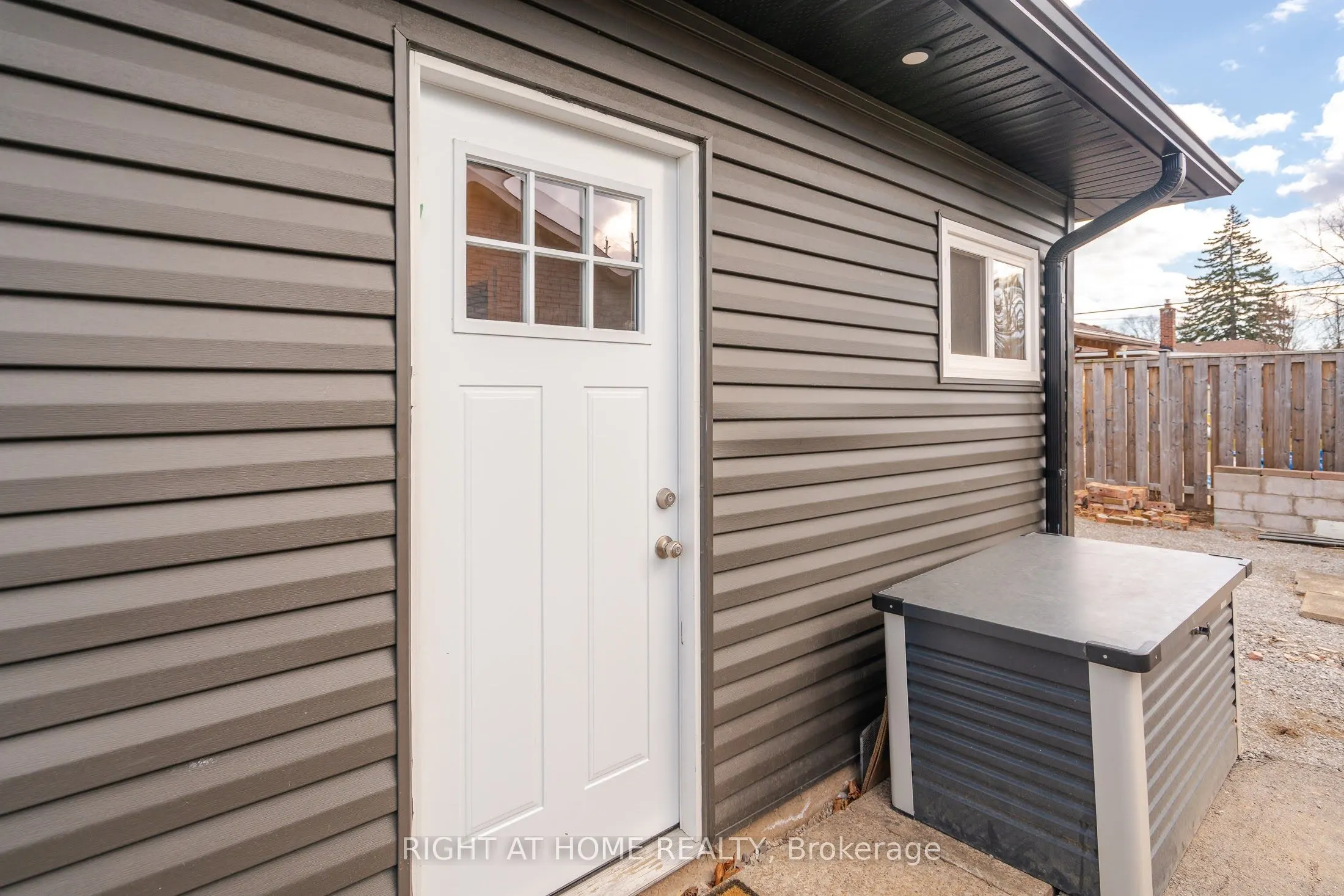 2 Kilbourne Crescent, #Basement