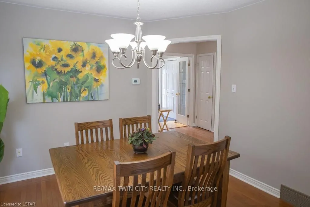 42 Redwood Lane
