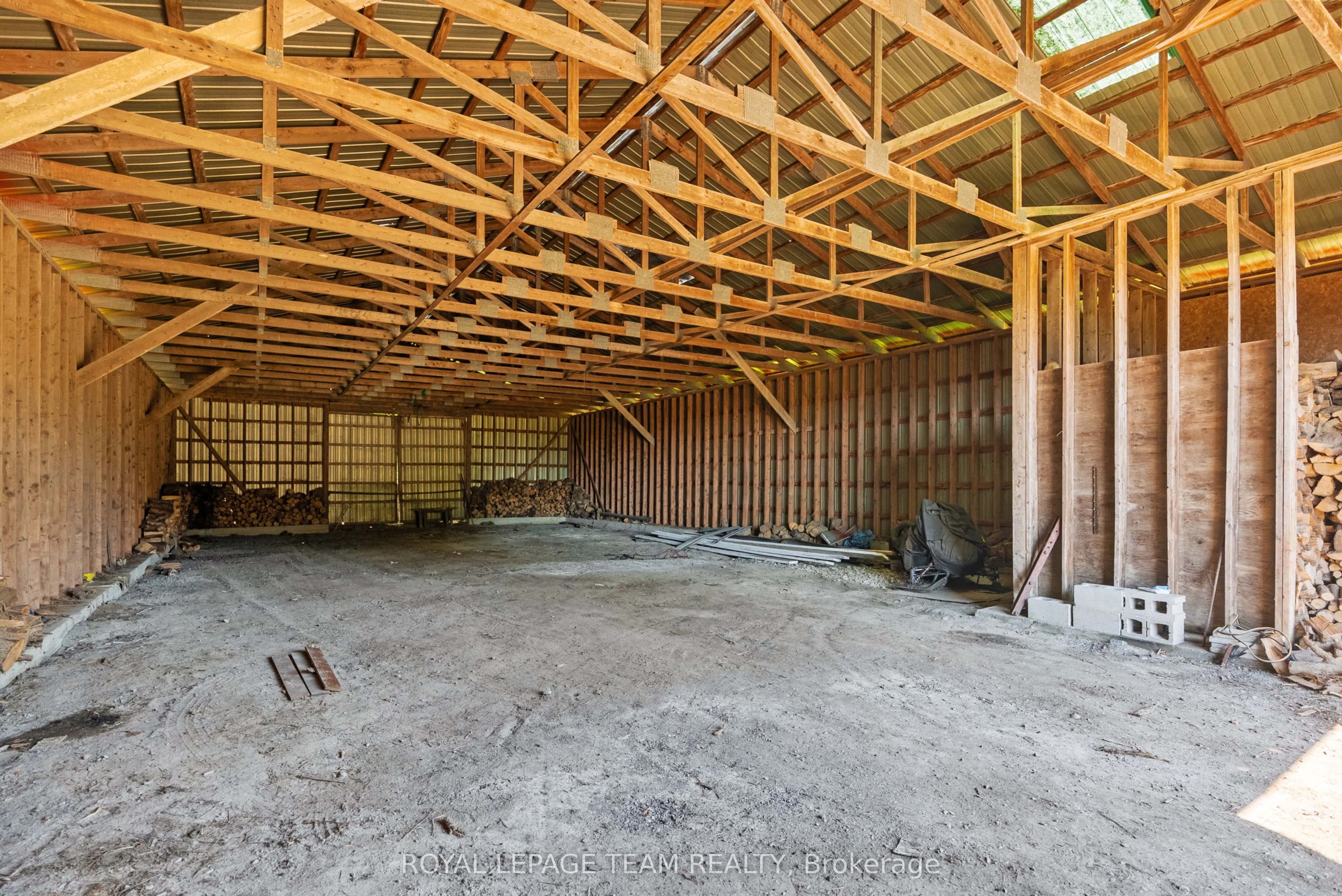 2307 Carsonby Road W