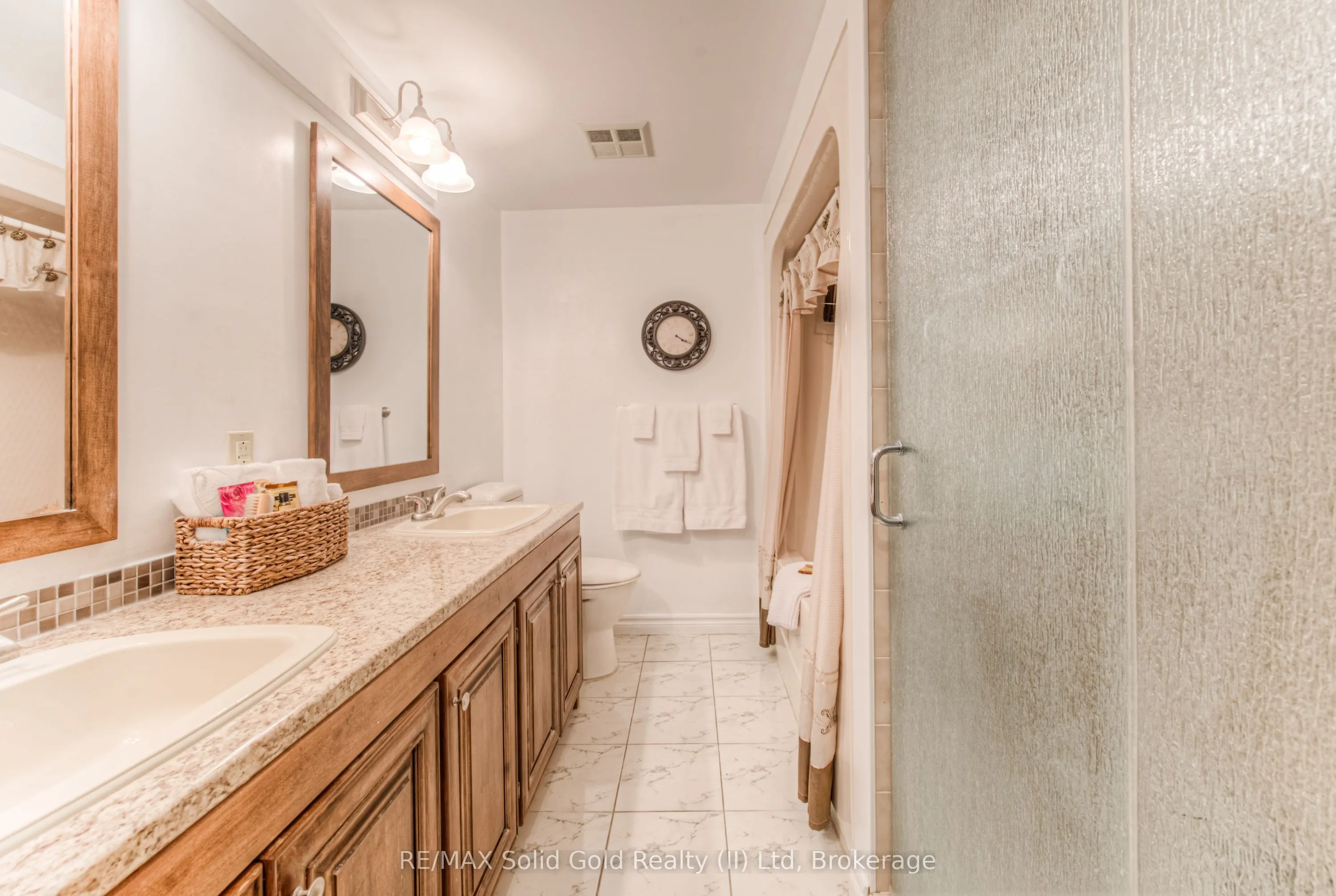 20 Ellen Street E, #611