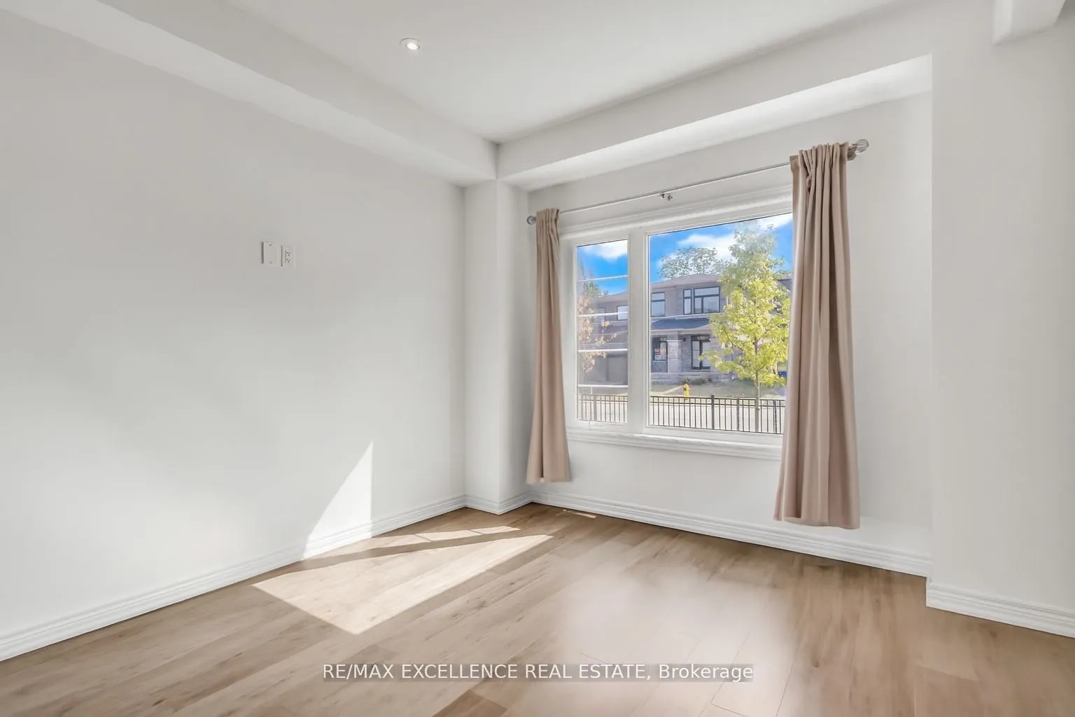 120 Court Drive, #84