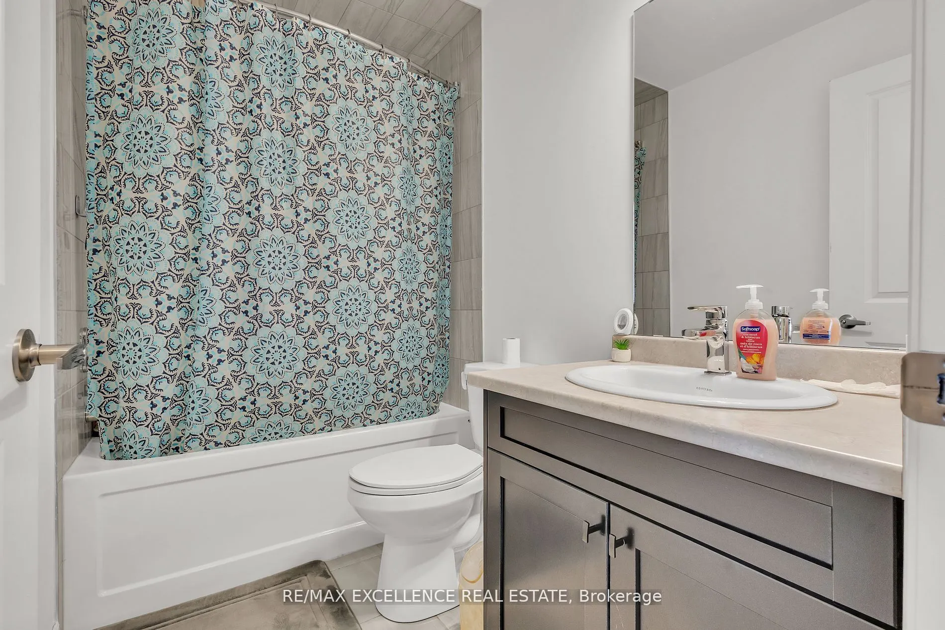 120 Court Drive, #84