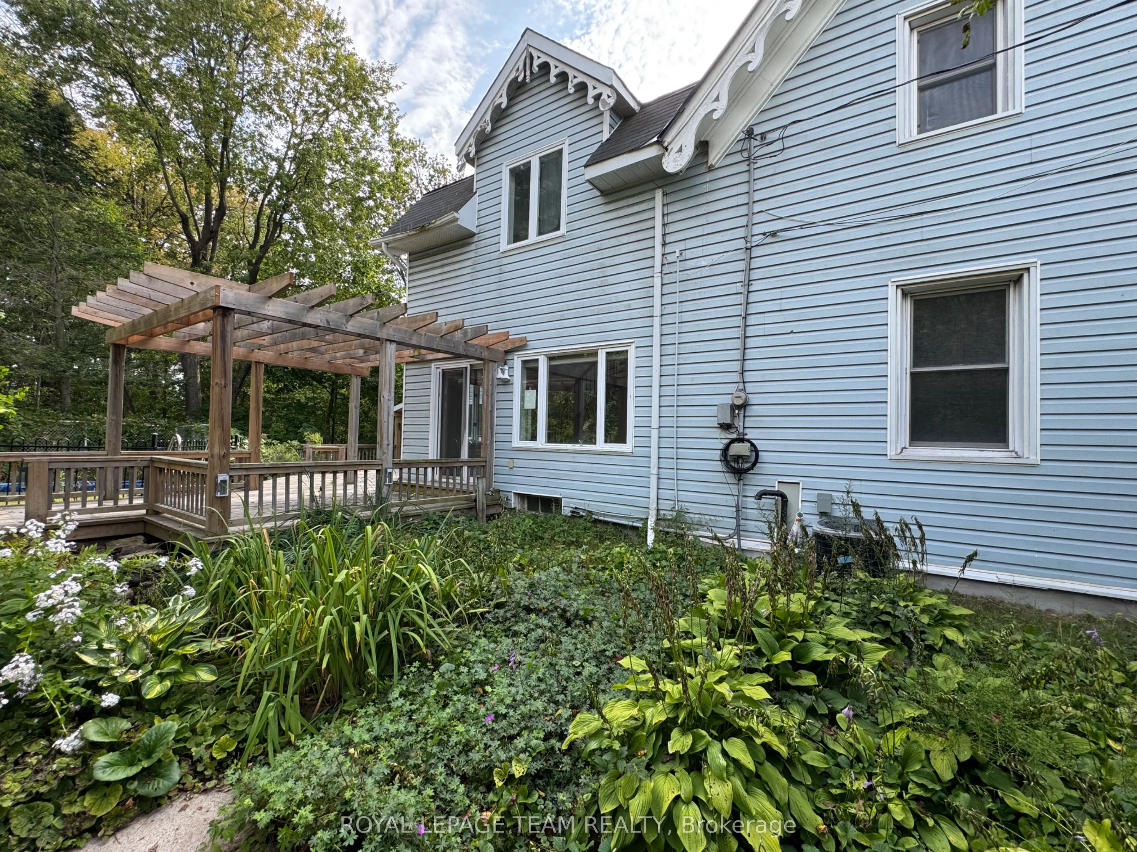 1022 Bridge Street
