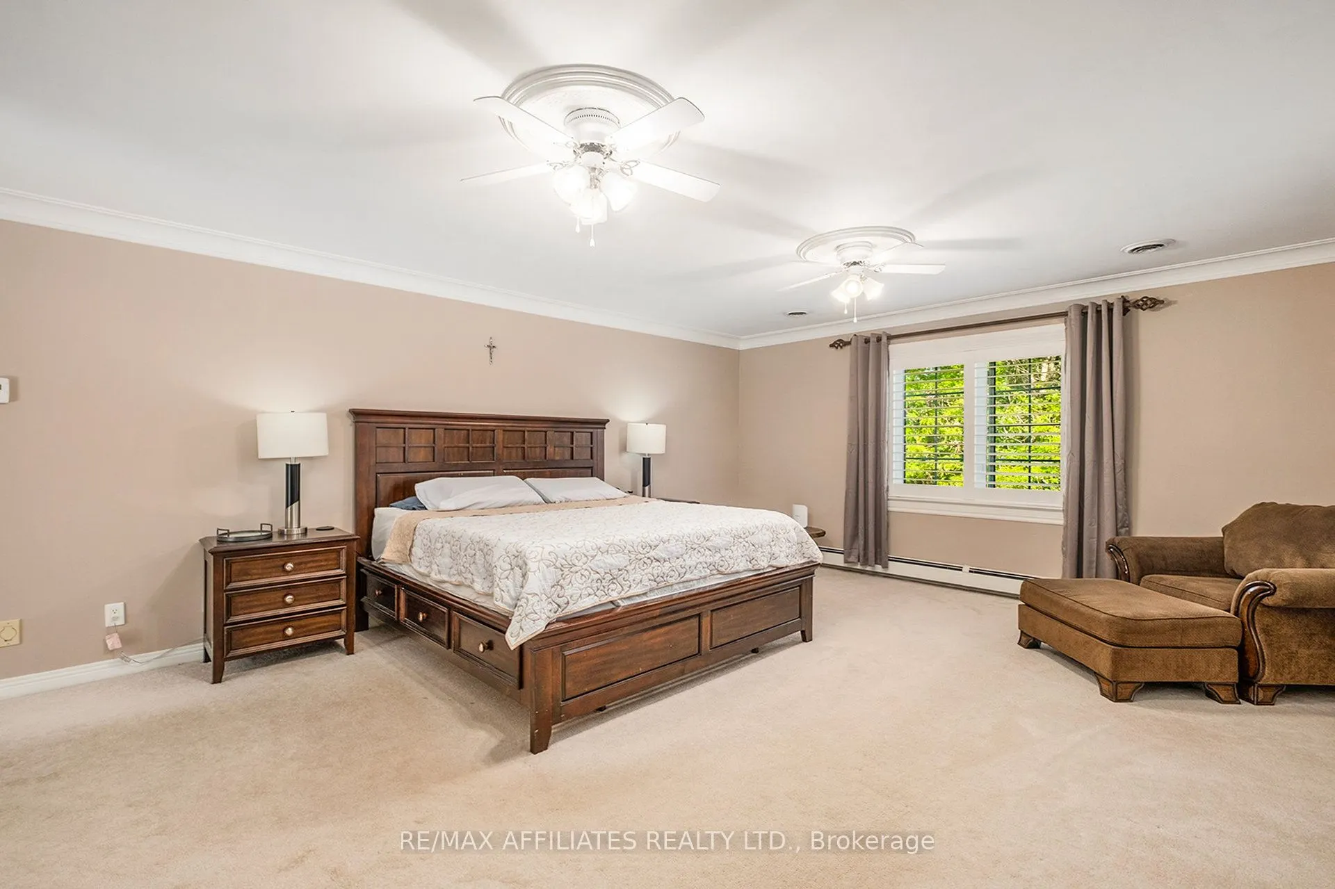21 Cedar Lane