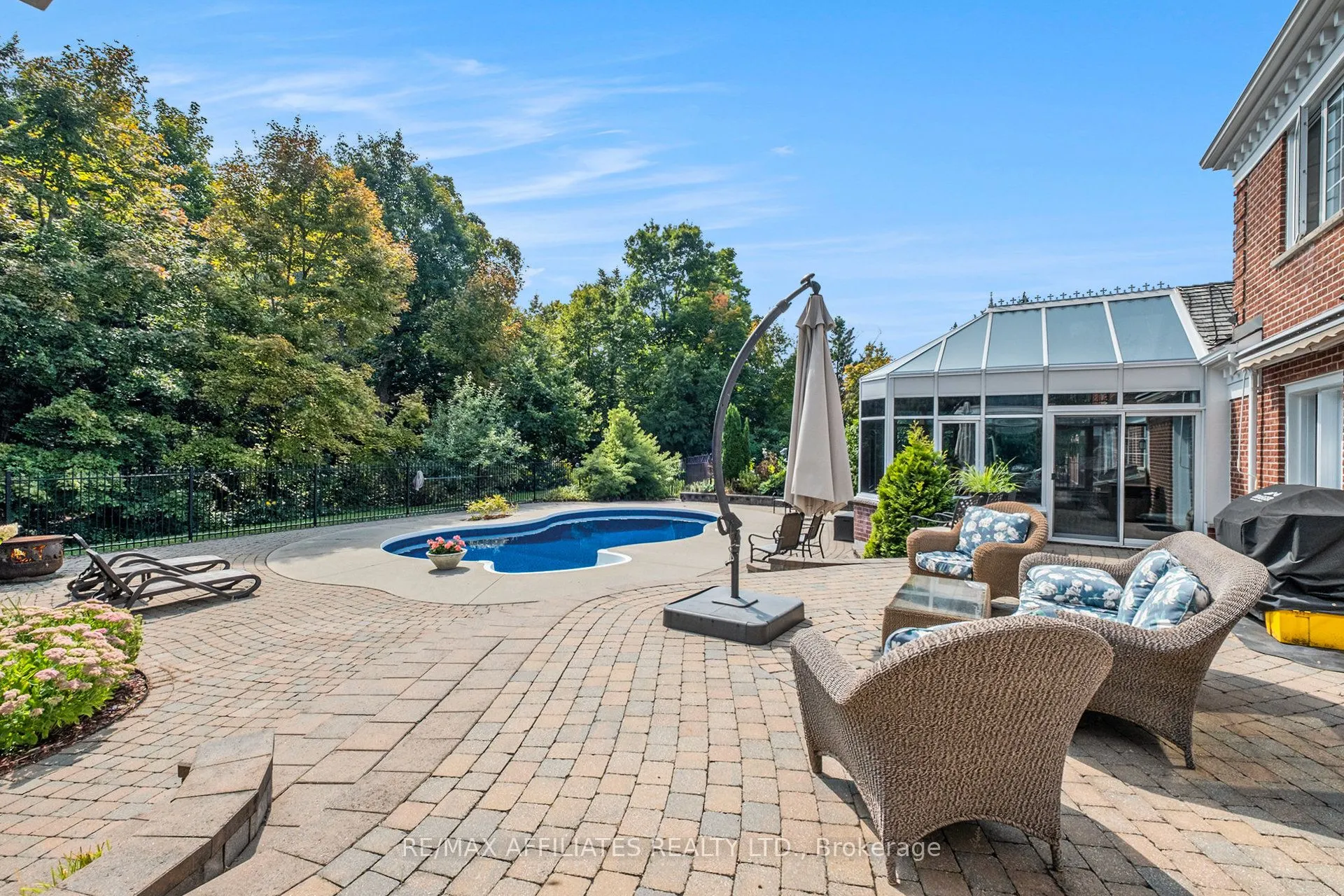 21 Cedar Lane