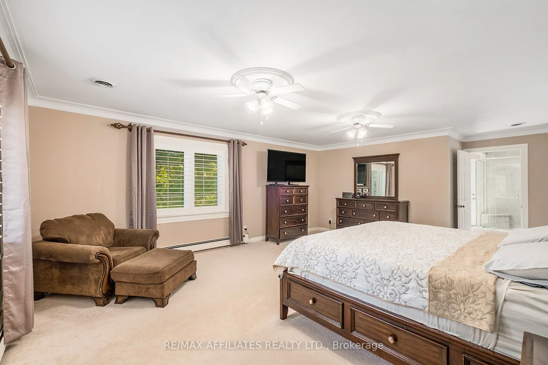 21 Cedar Lane