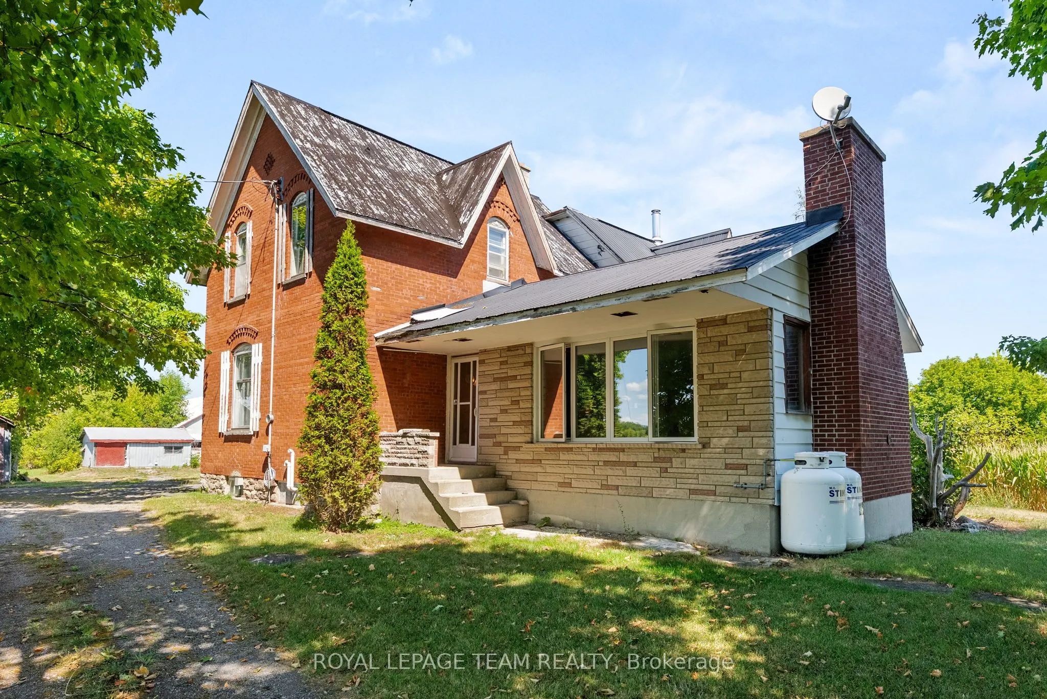 2307 Carsonby Road W