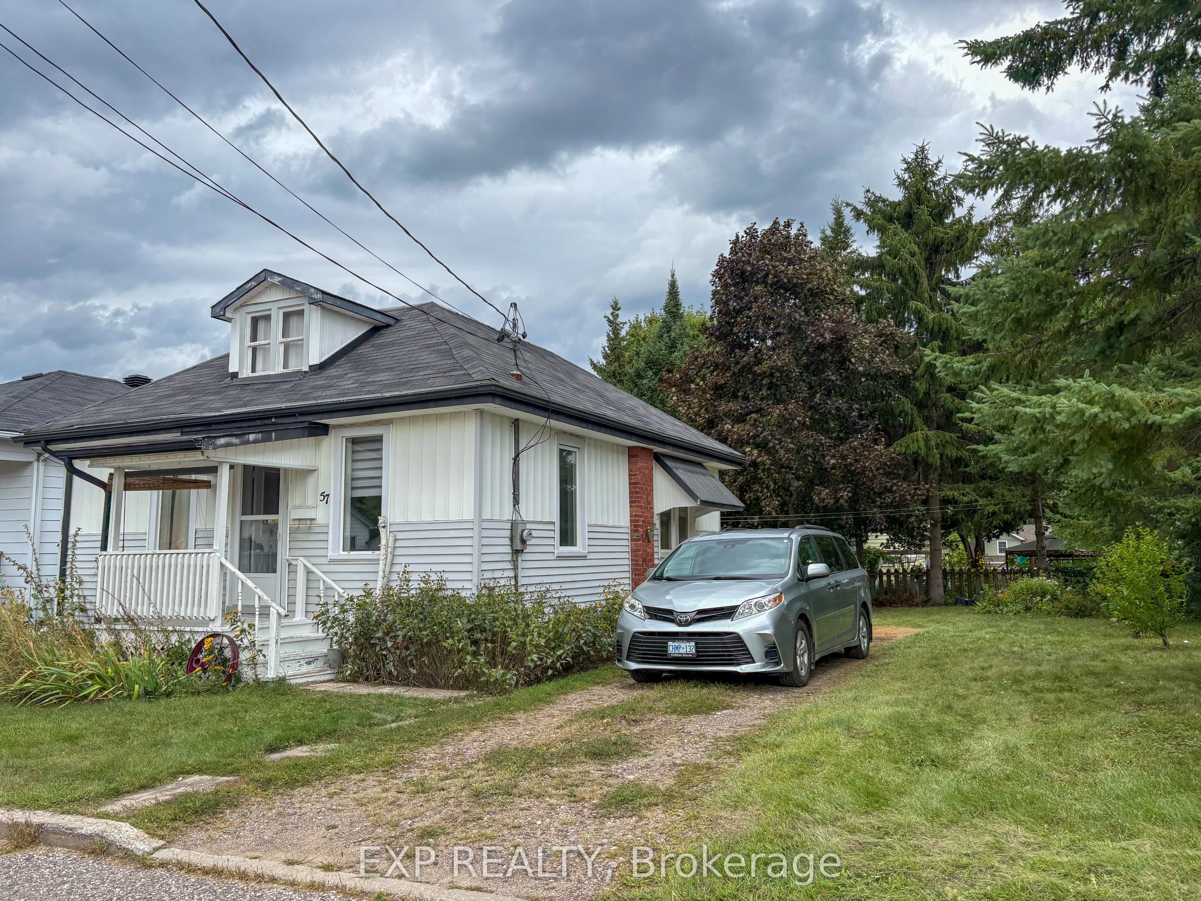57 Bank Street S