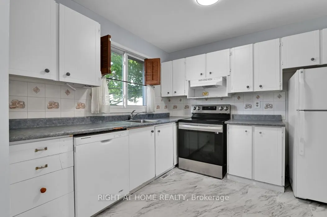 1441 Perez Crescent, #Unit 20