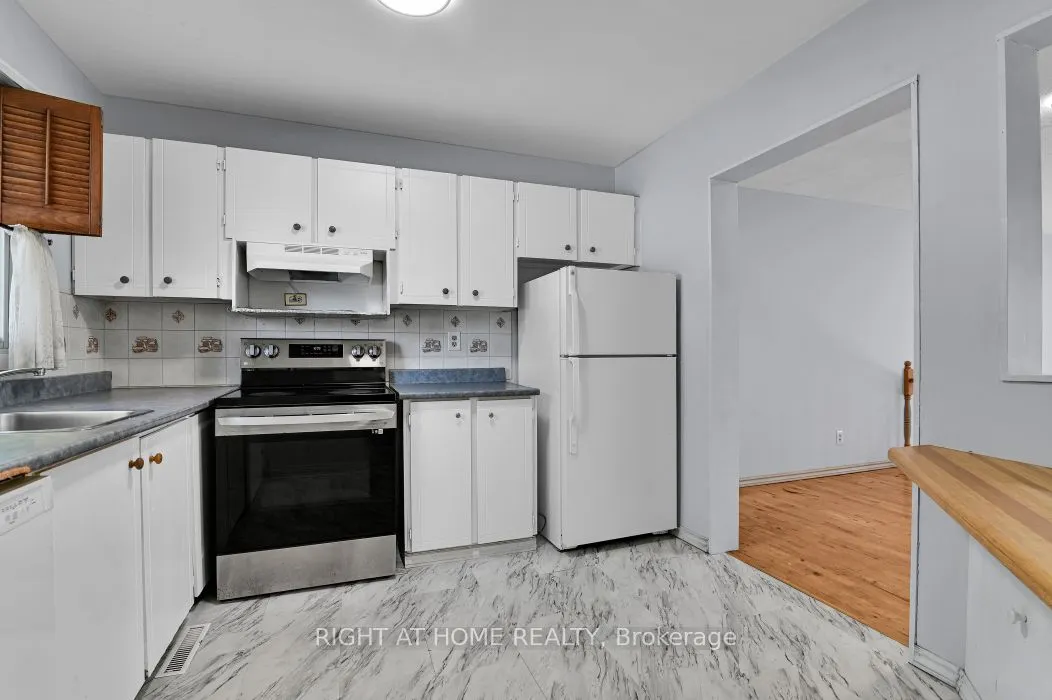 1441 Perez Crescent, #Unit 20
