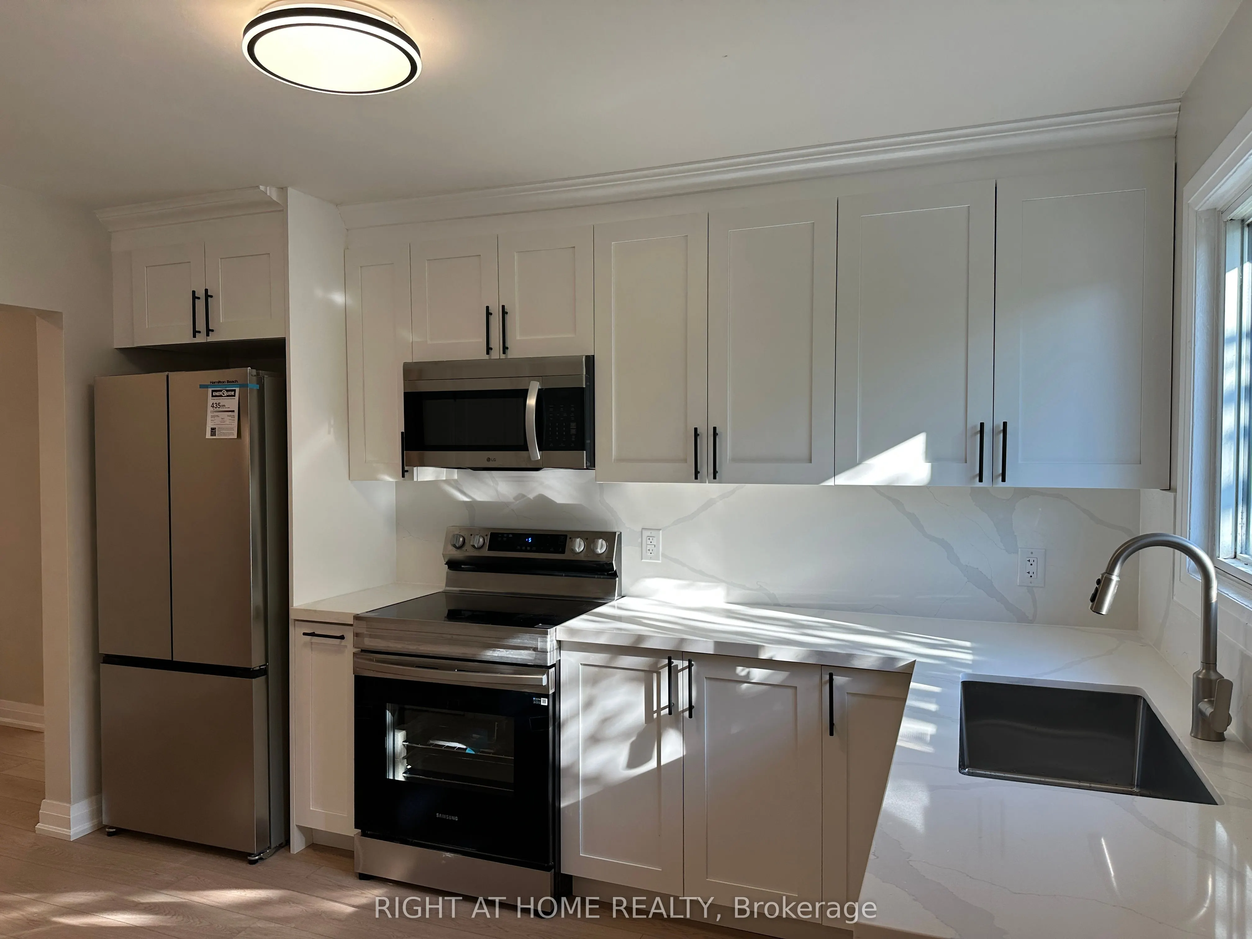 1153 Johnson Street N