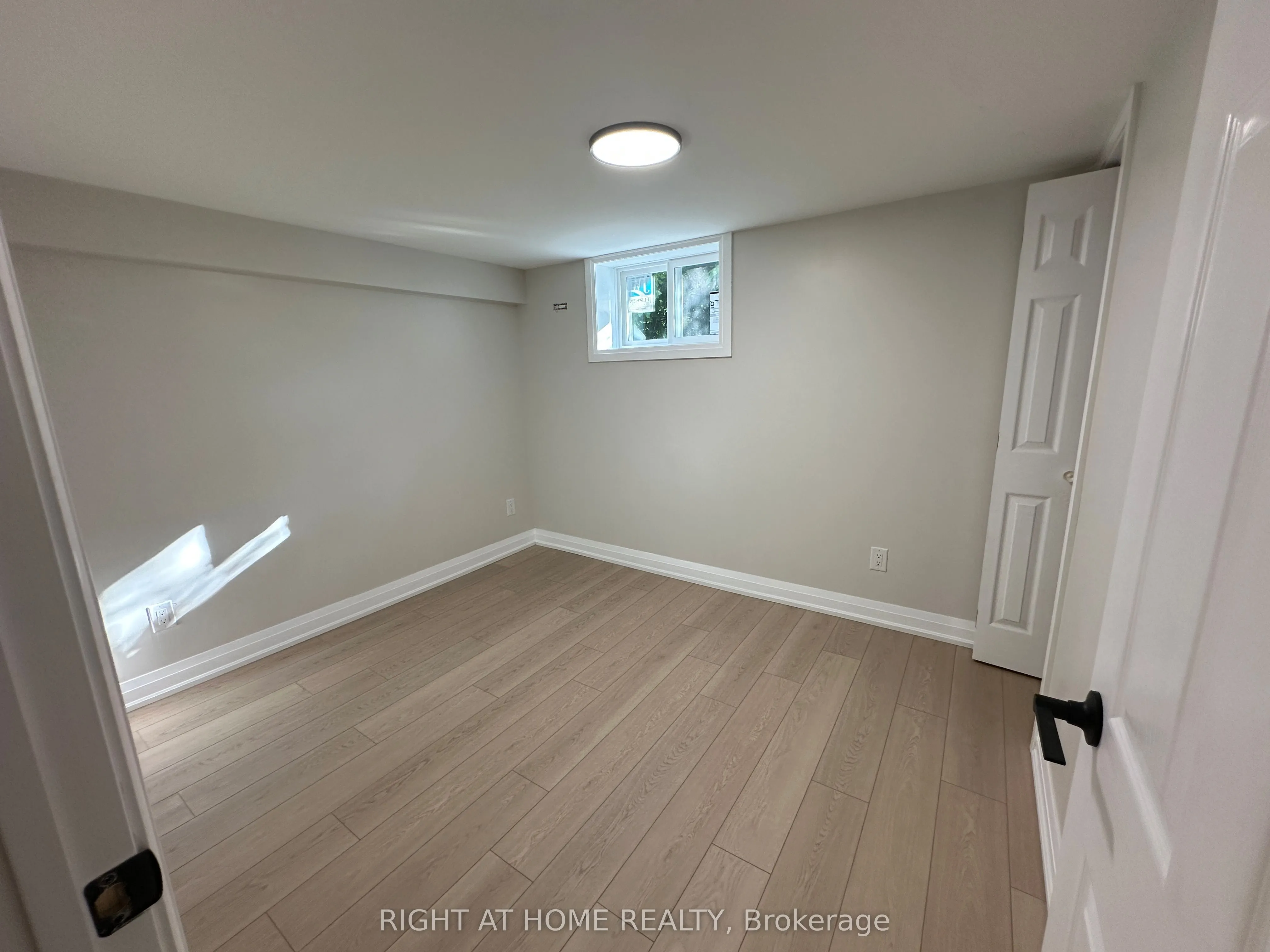 1153 Johnson Street N