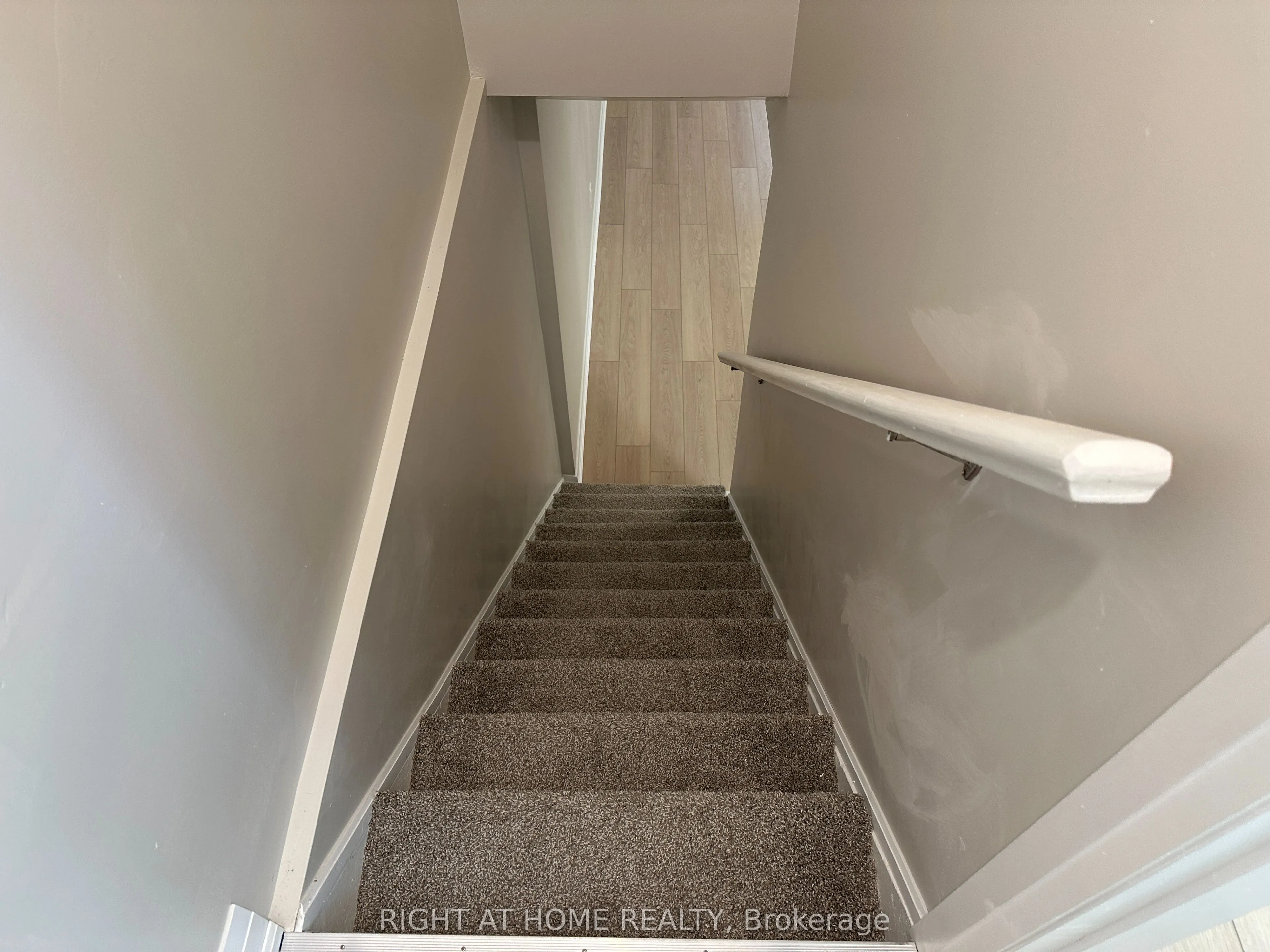 1153 Johnson Street N