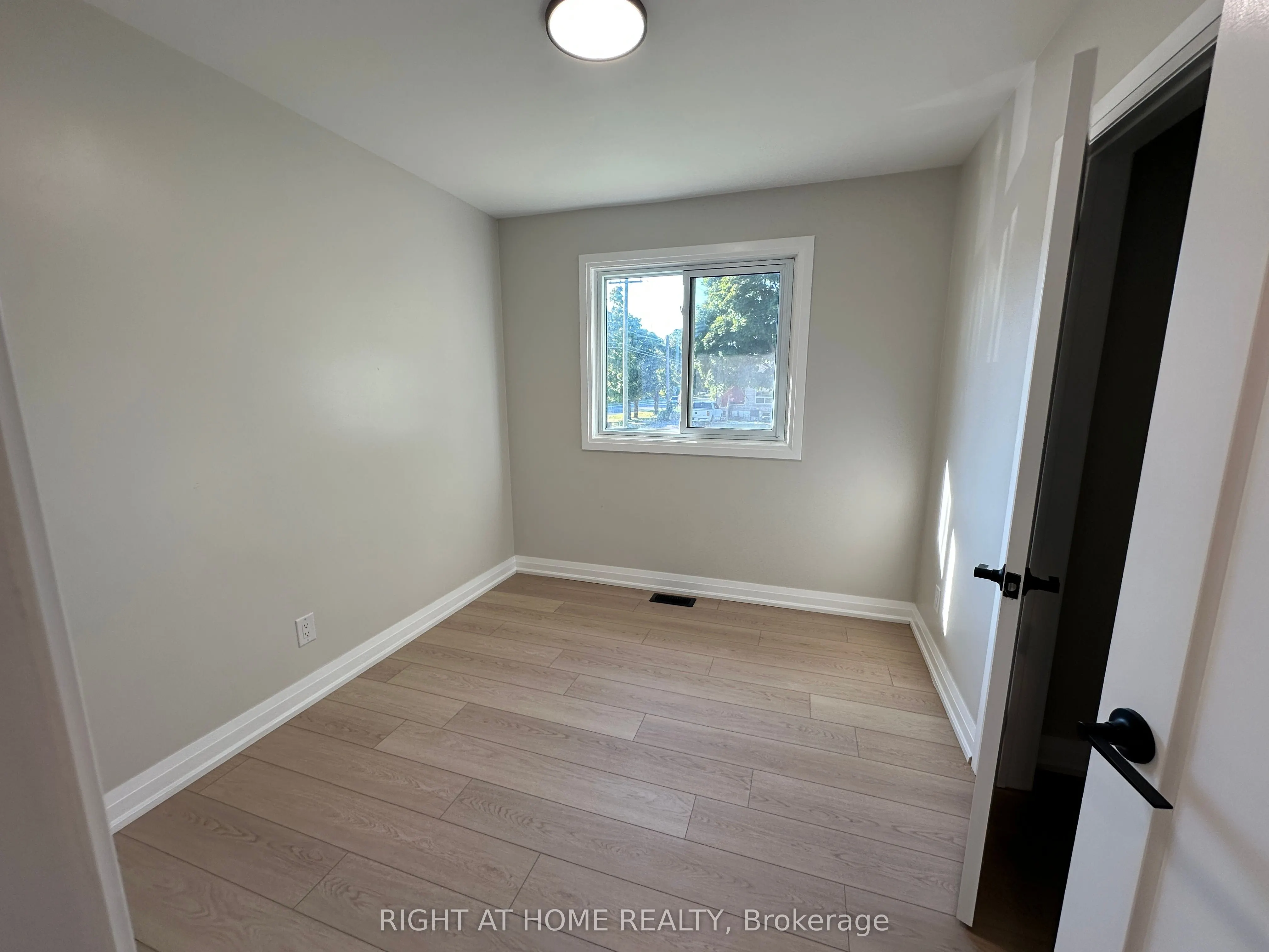 1153 Johnson Street N