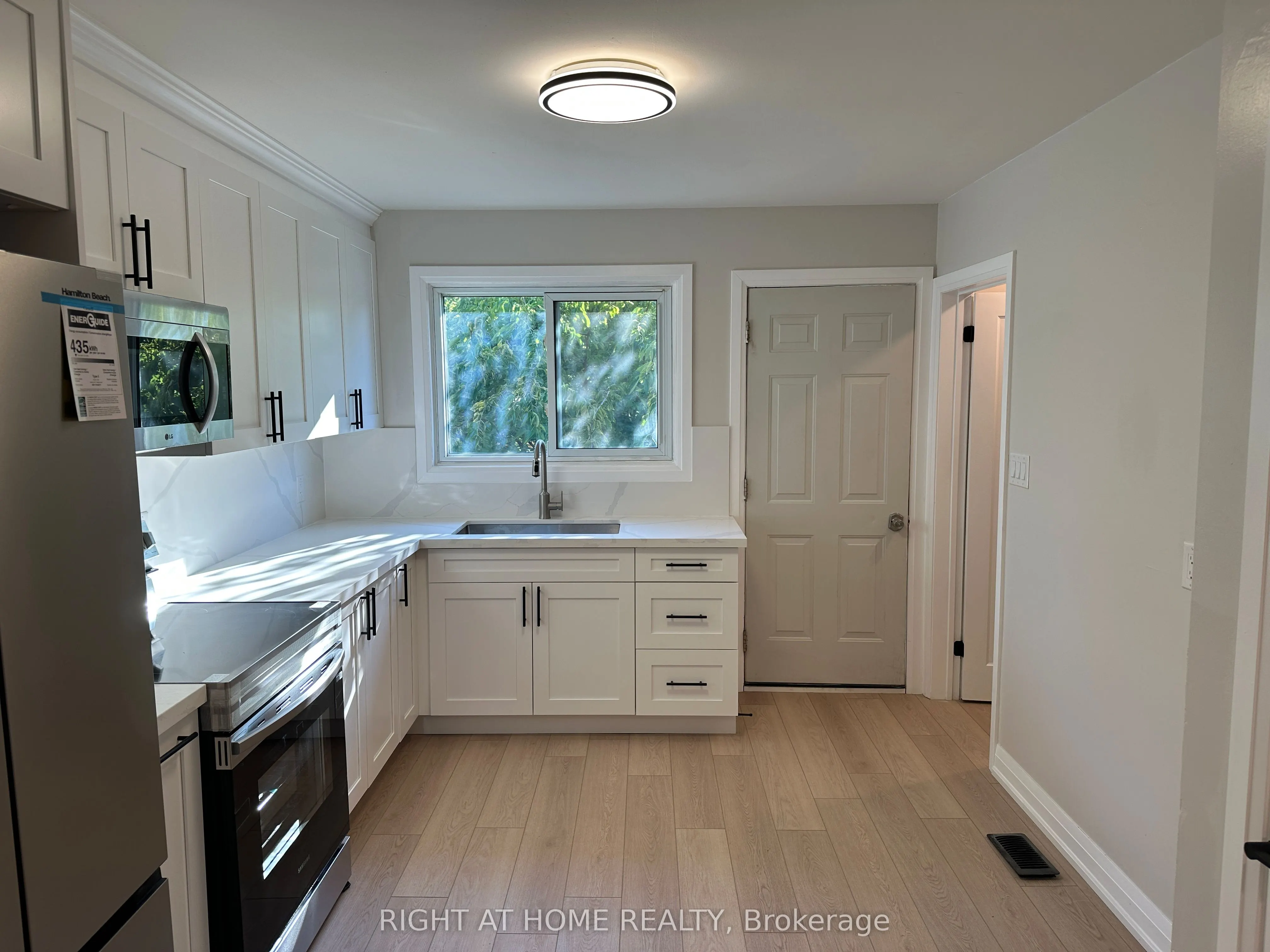 1153 Johnson Street N