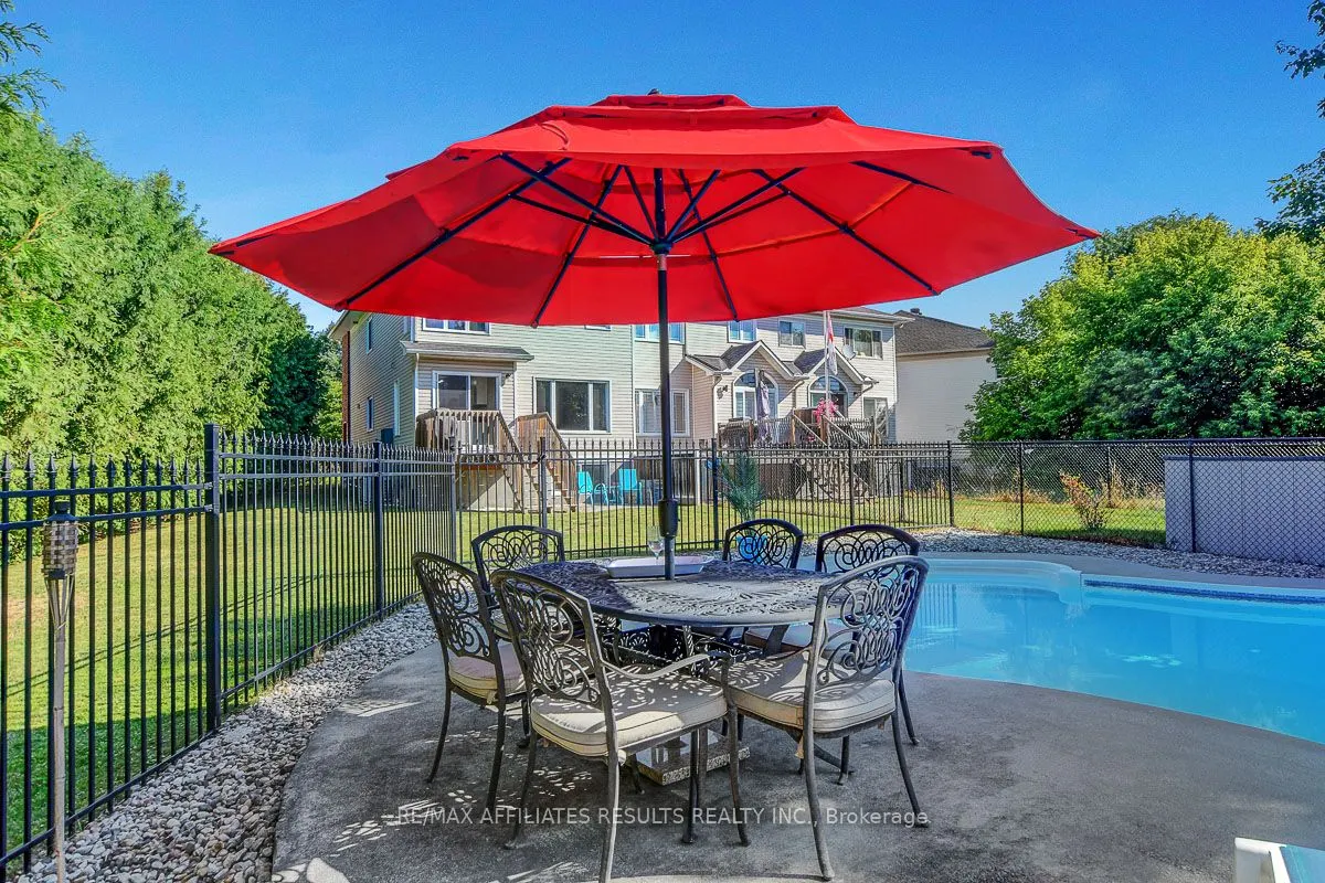 97 Flowertree Crescent