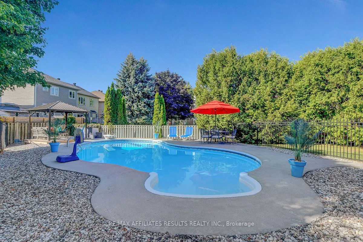 97 Flowertree Crescent