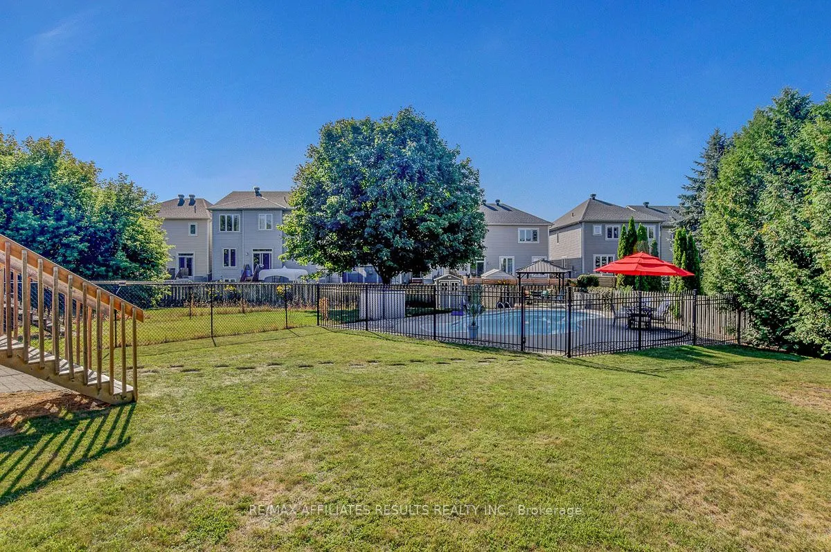 97 Flowertree Crescent