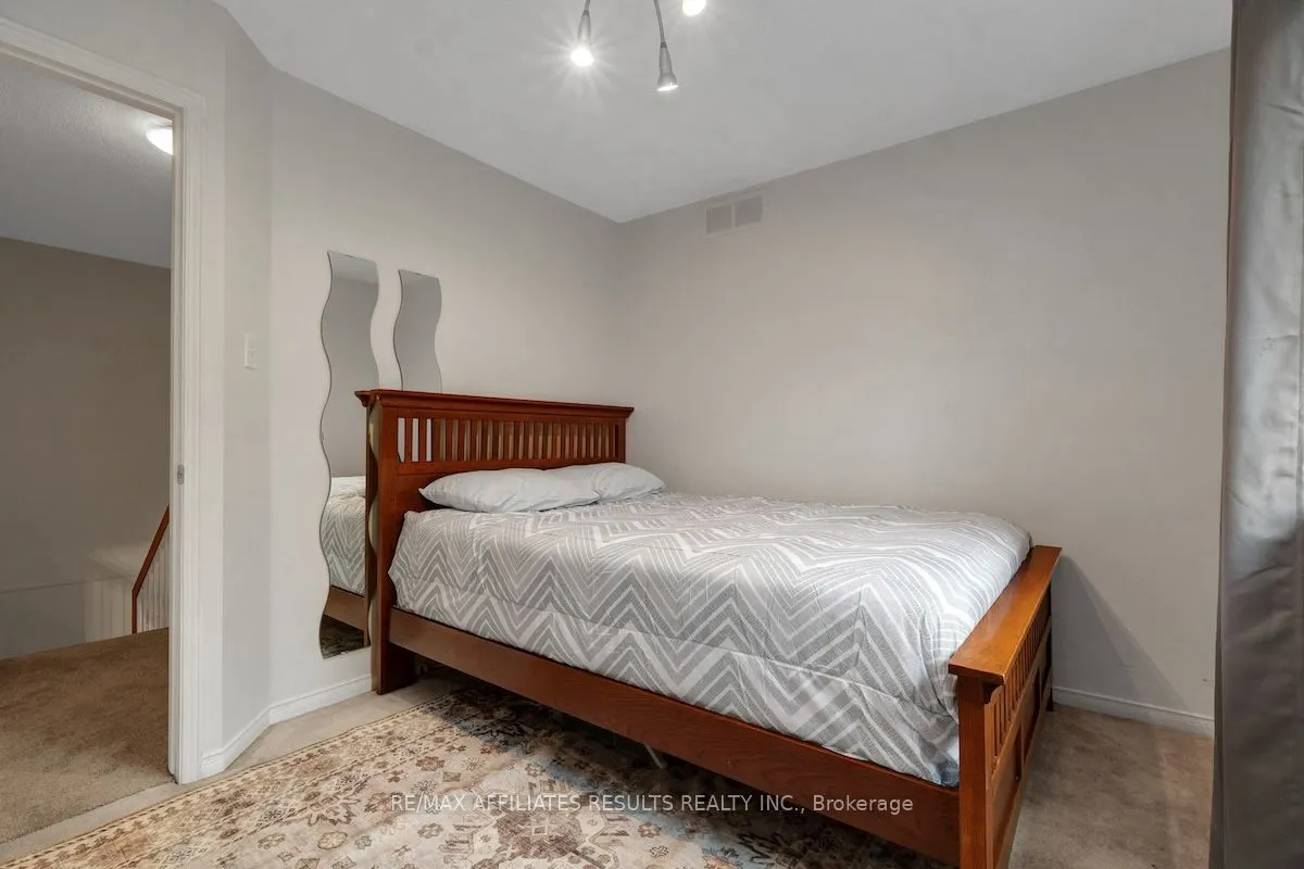 97 Flowertree Crescent