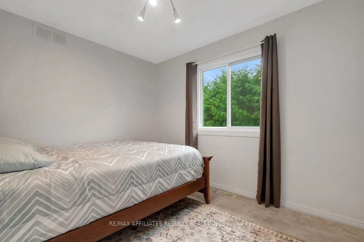 97 Flowertree Crescent