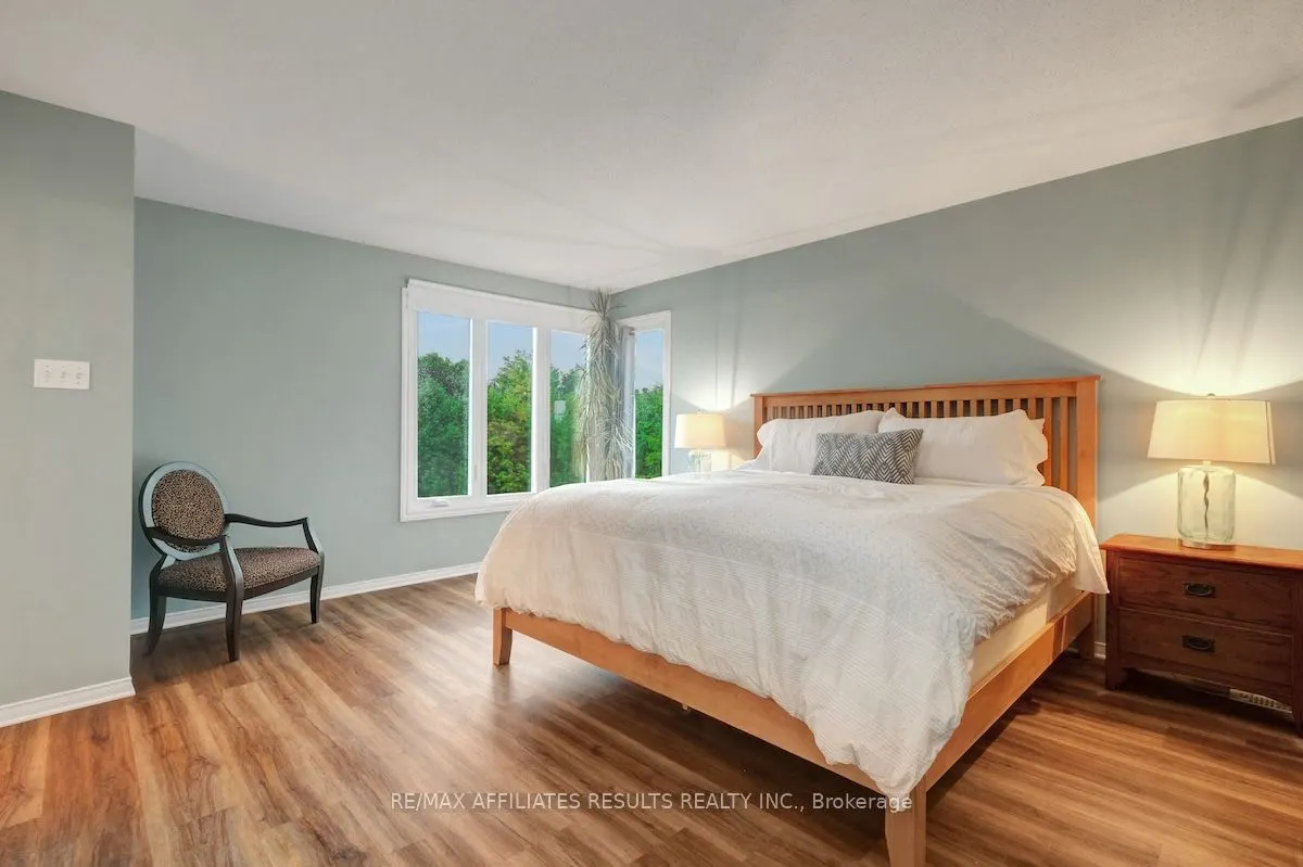 97 Flowertree Crescent