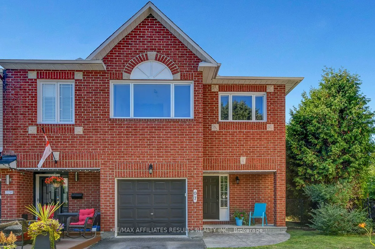 97 Flowertree Crescent