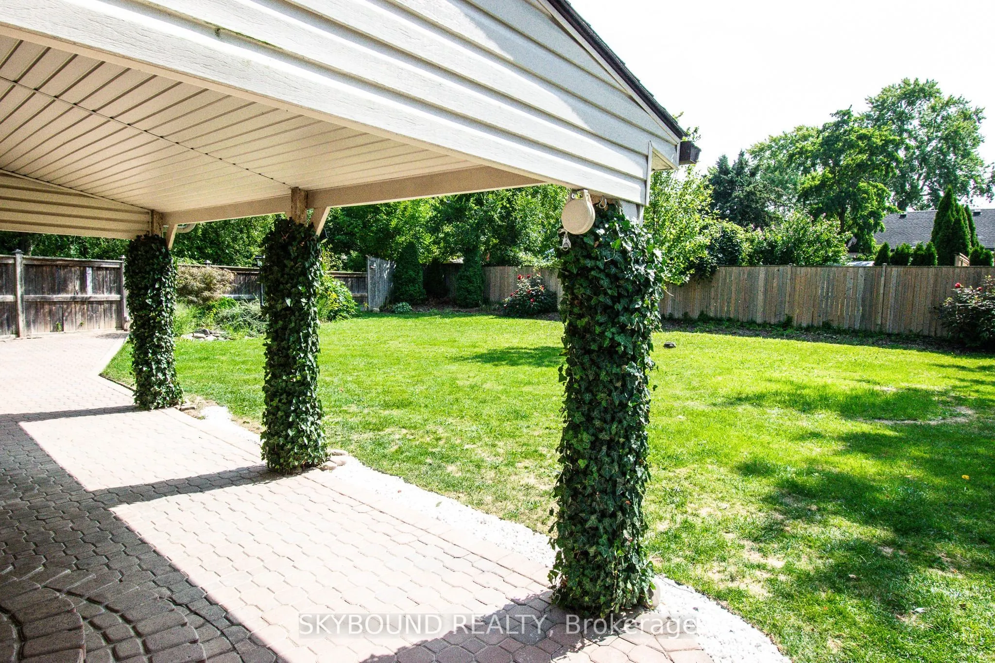 10 Chorley Avenue, #Lower unit
