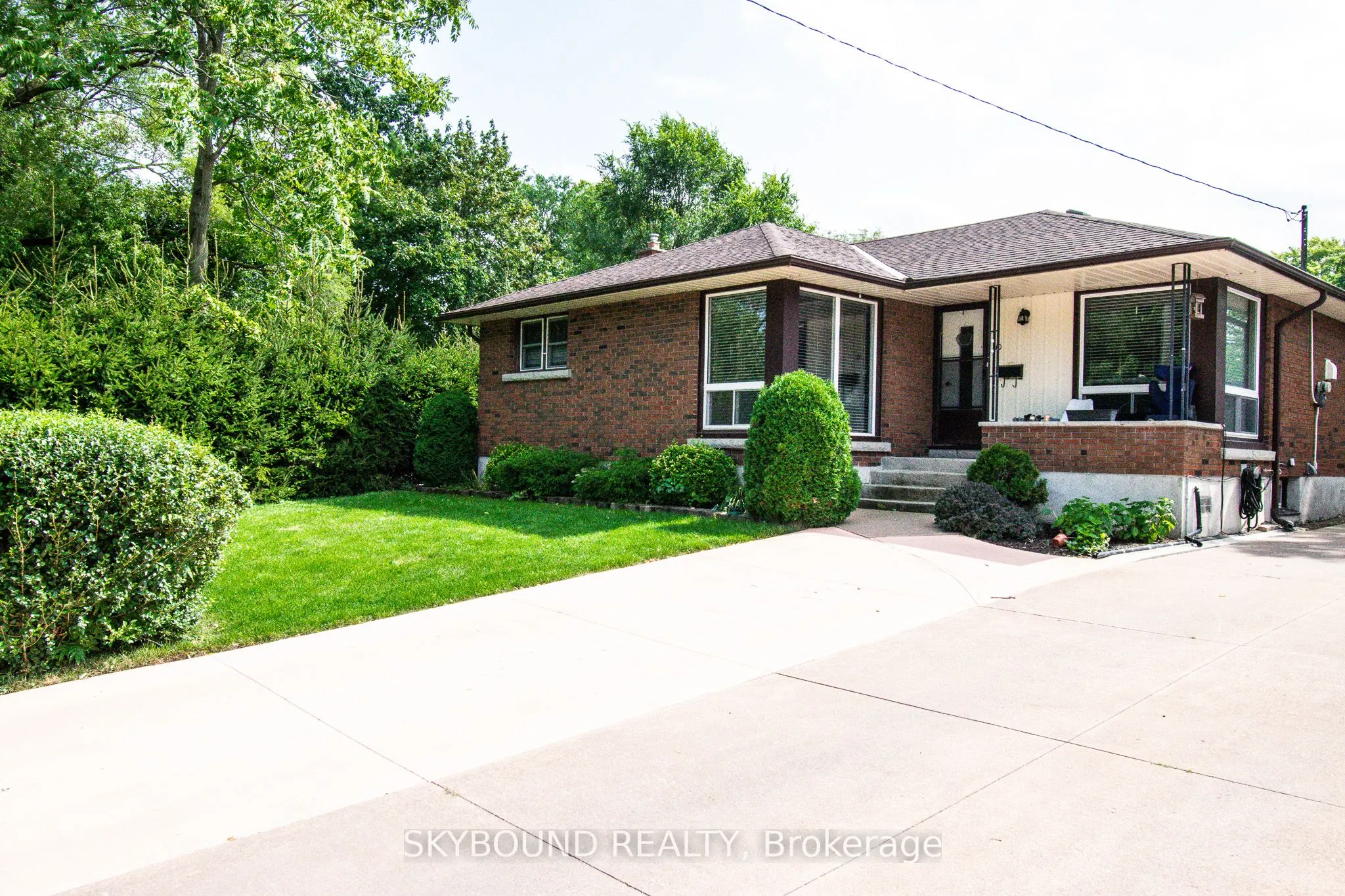 10 Chorley Avenue, #Lower unit