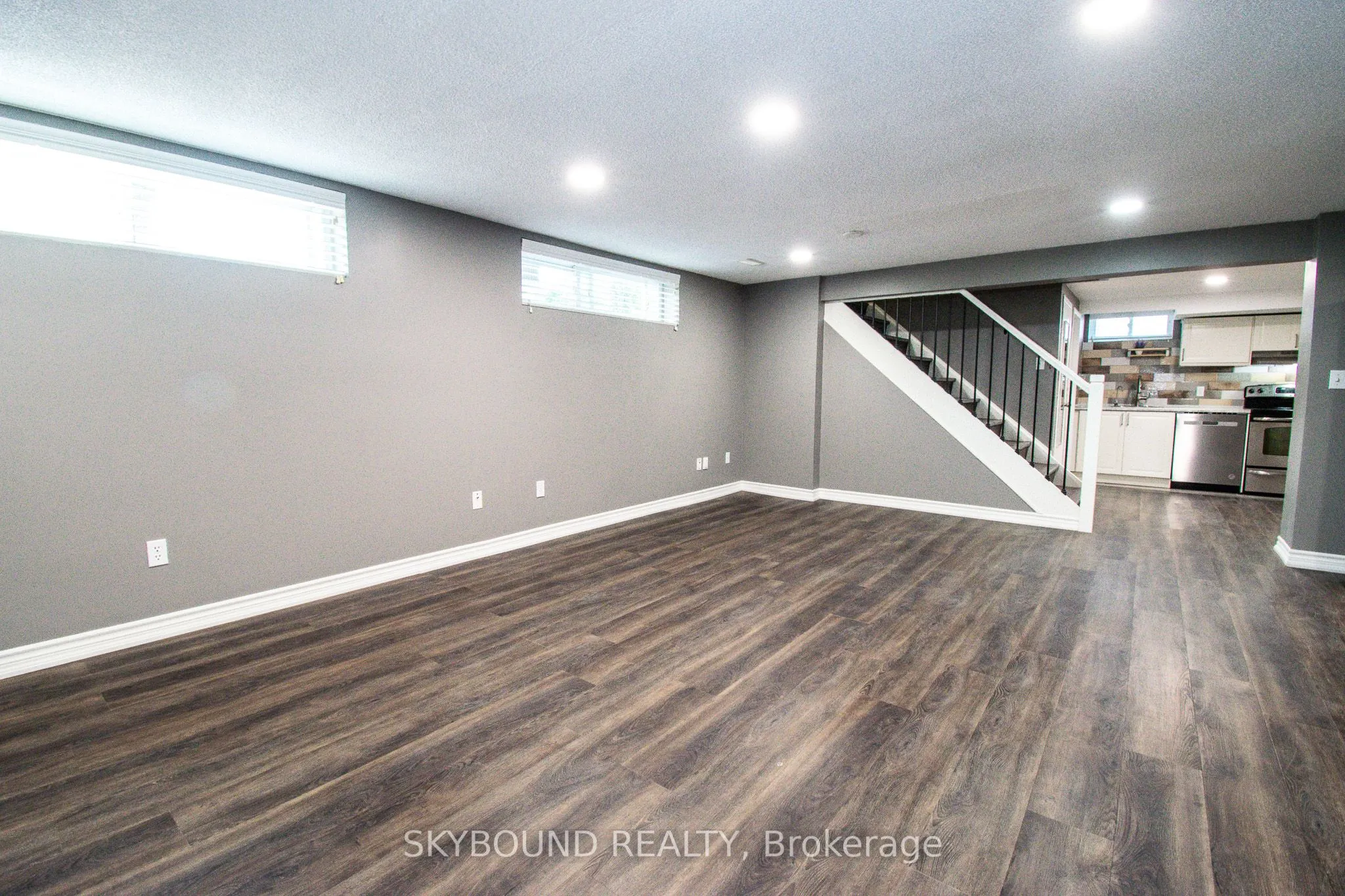 10 Chorley Avenue, #Lower unit