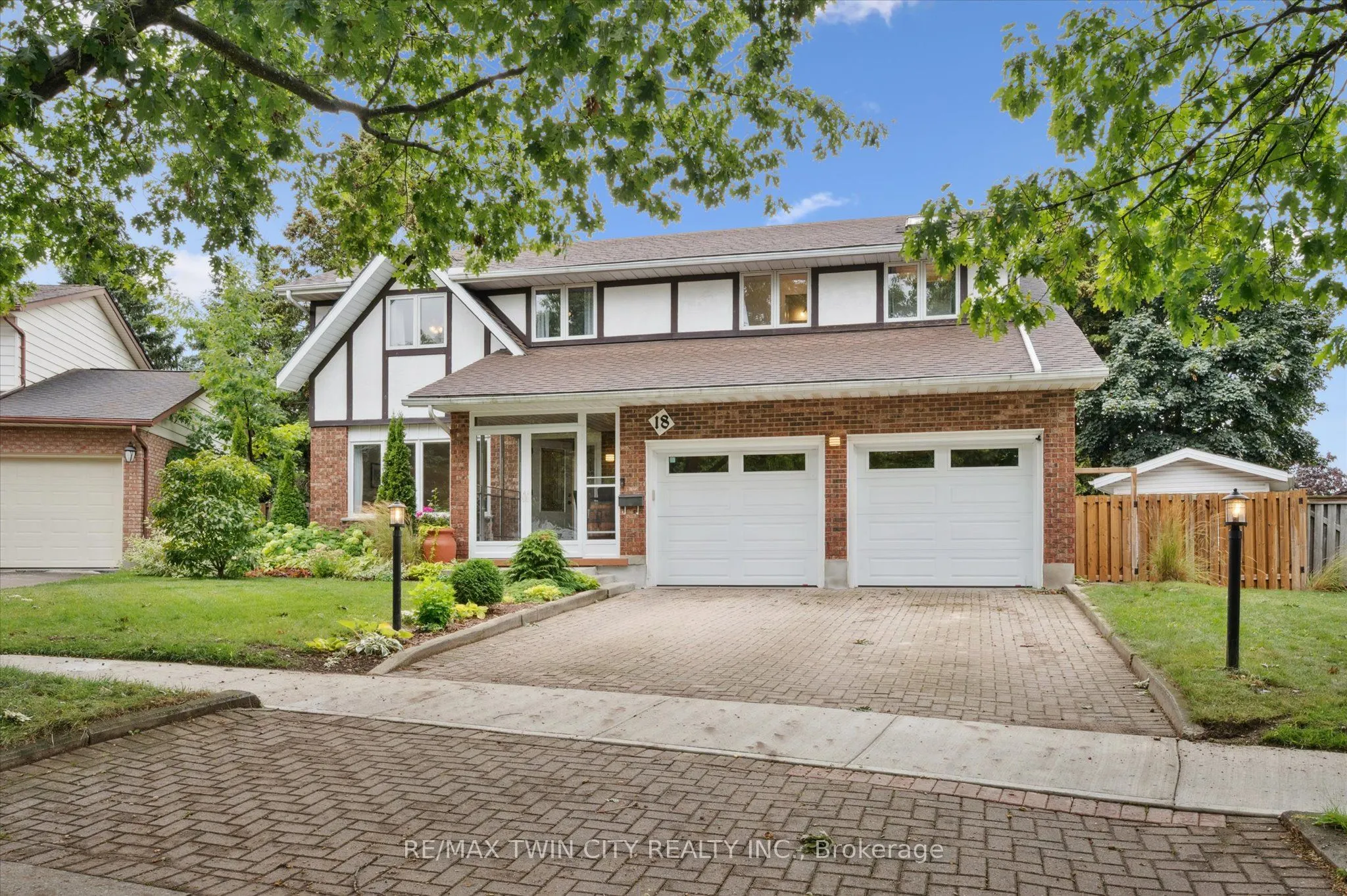 18 Westchester Place