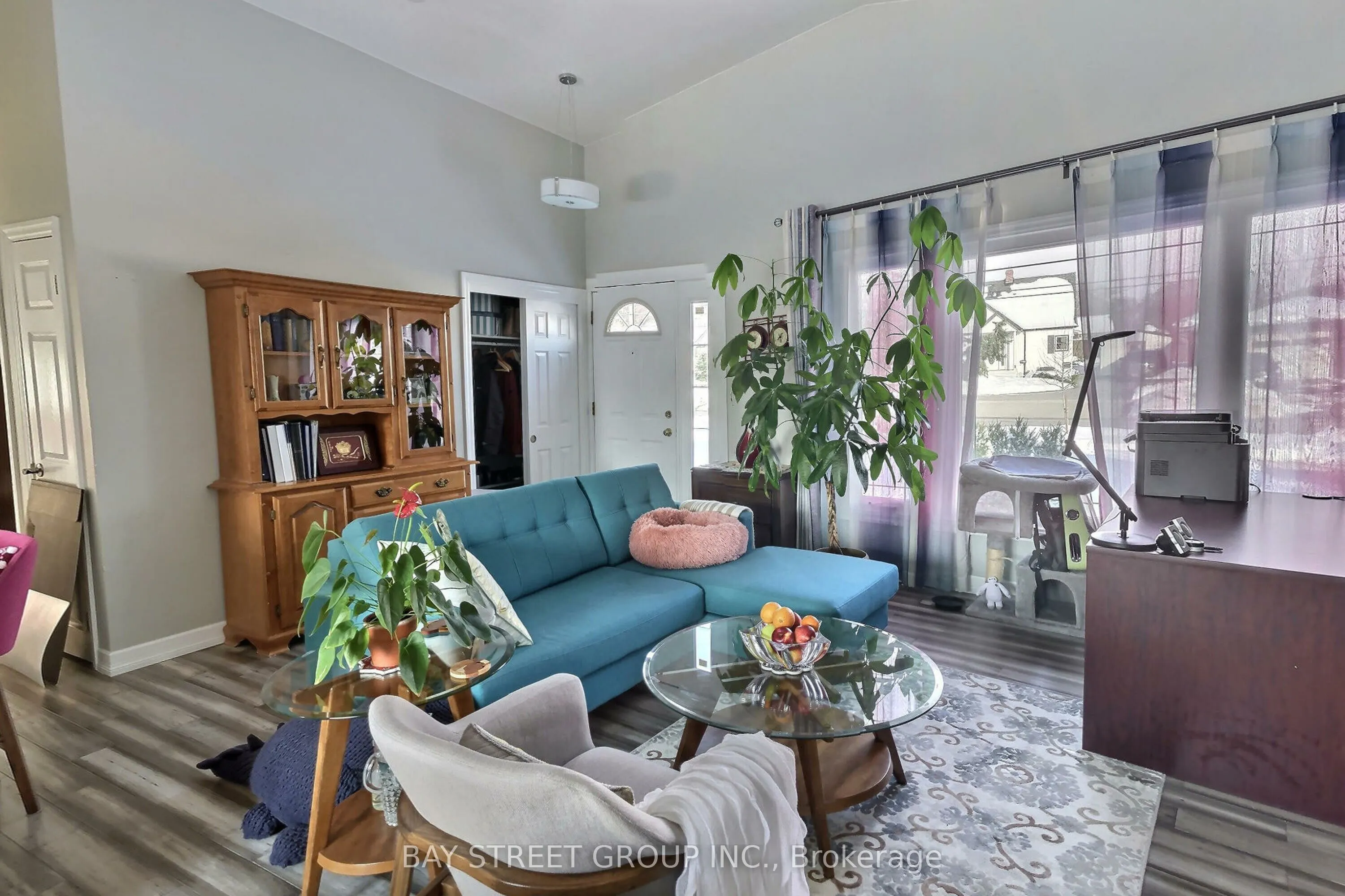 527 Geneva Street