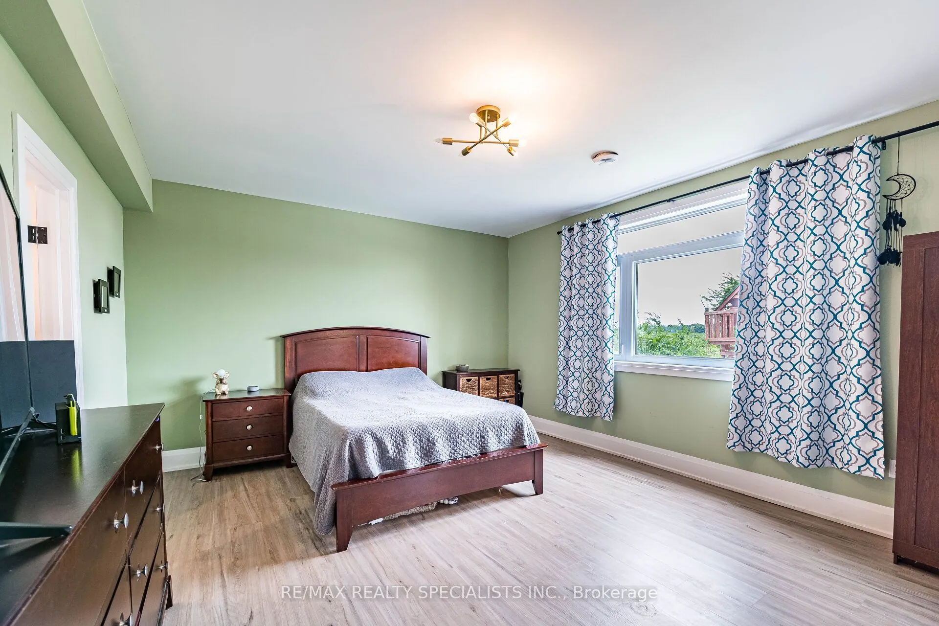 6 Rutledge Heights