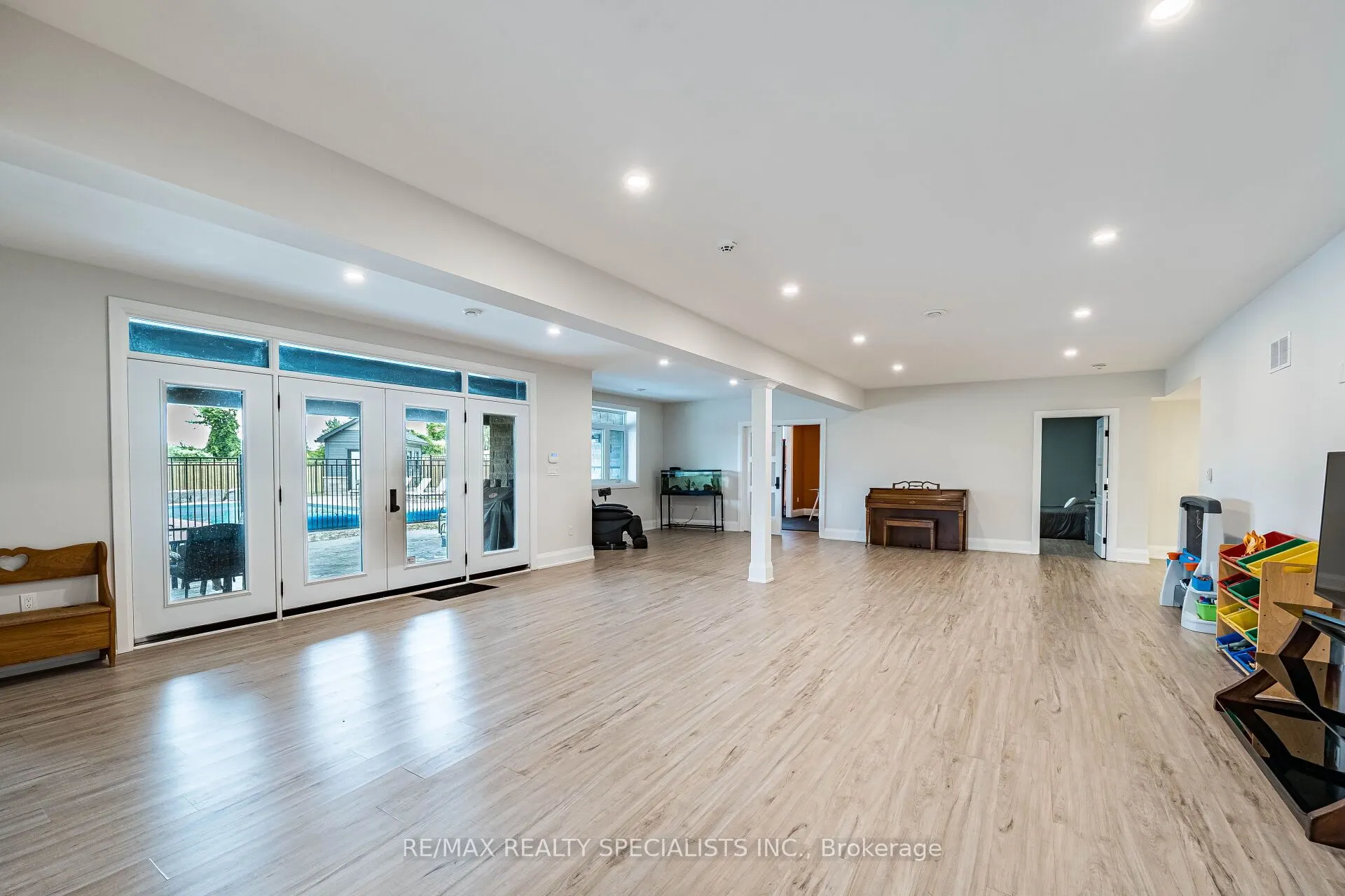 6 Rutledge Heights