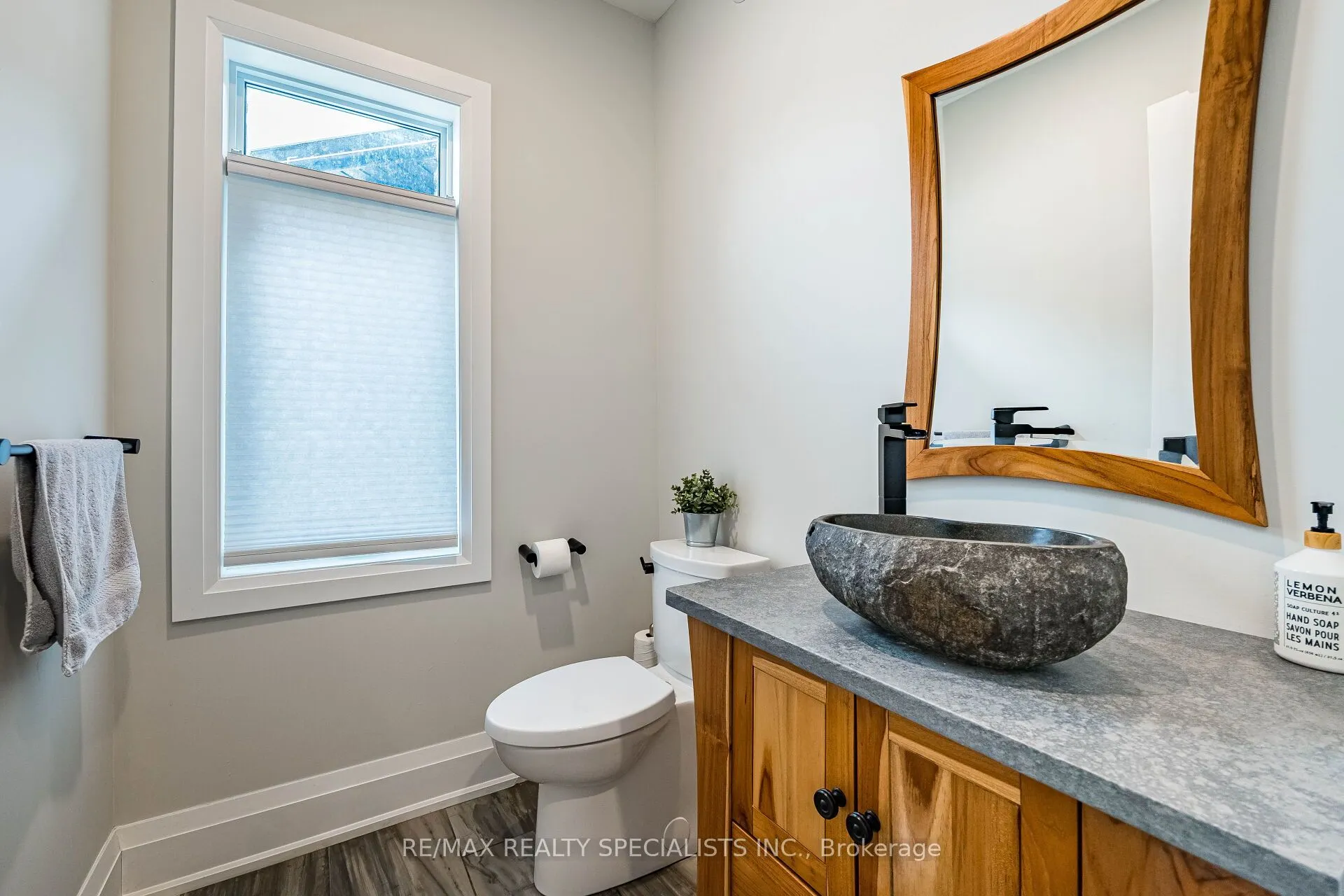 6 Rutledge Heights