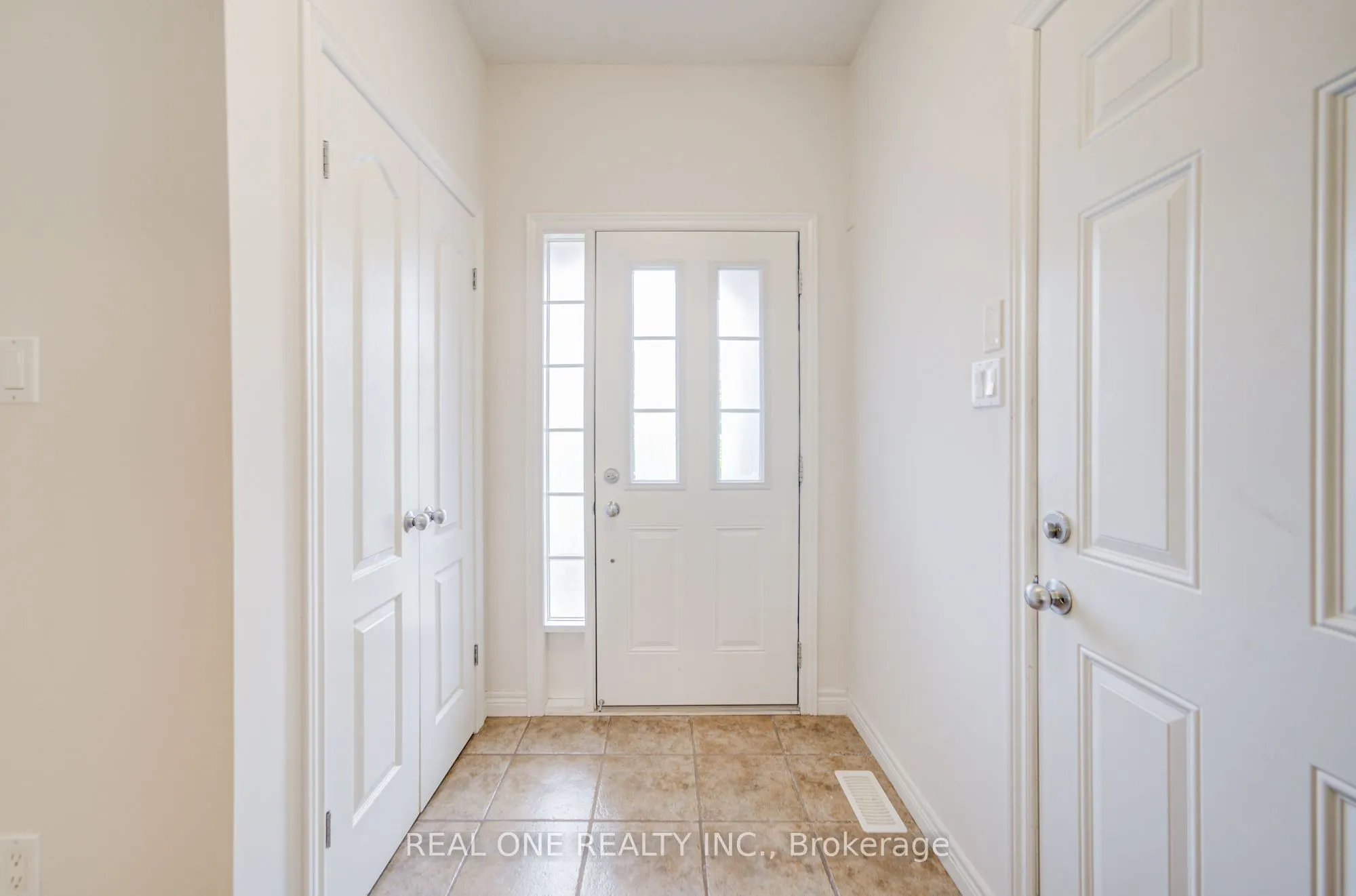 36 Palacebeach Trail