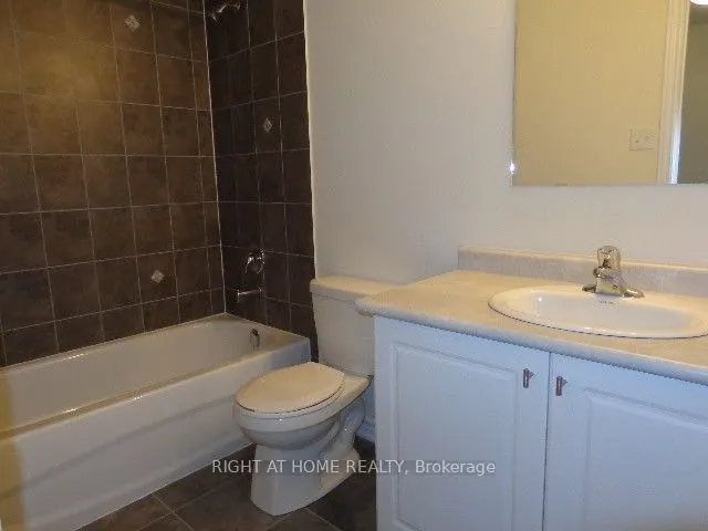 7 Hiscott Drive
