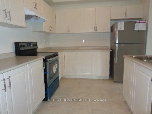 7 Hiscott Drive