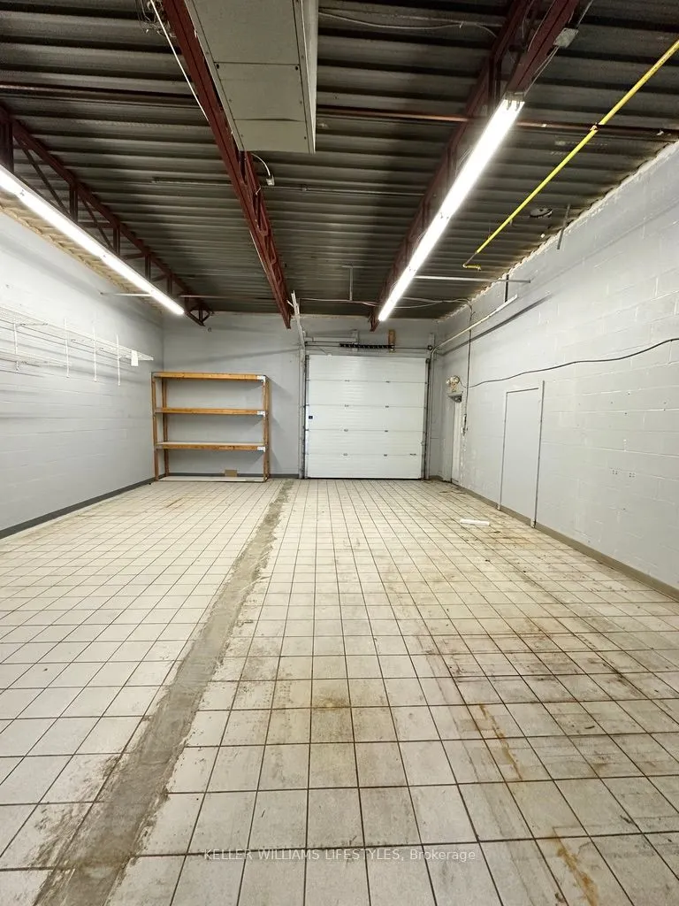 1560 Dundas Street, #3