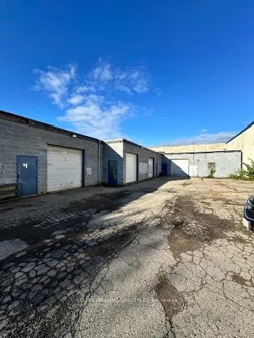 1560 Dundas Street, #4