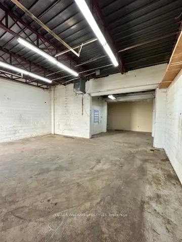 1560 Dundas Street, #4