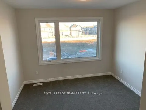 709 Megrez Way., Ottawa E
