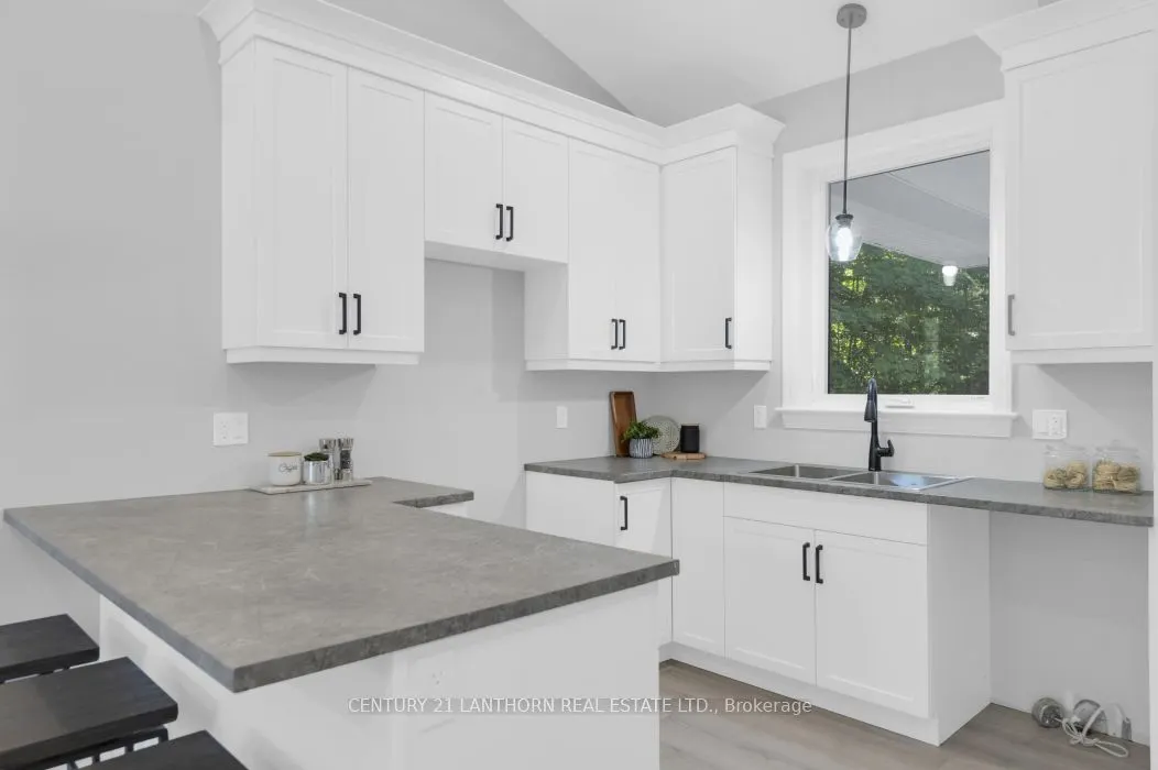 1713 Hollowview Road