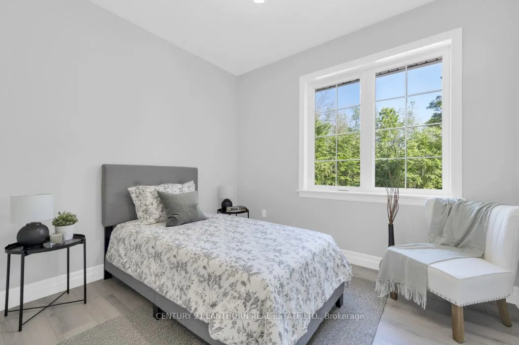 1713 Hollowview Road