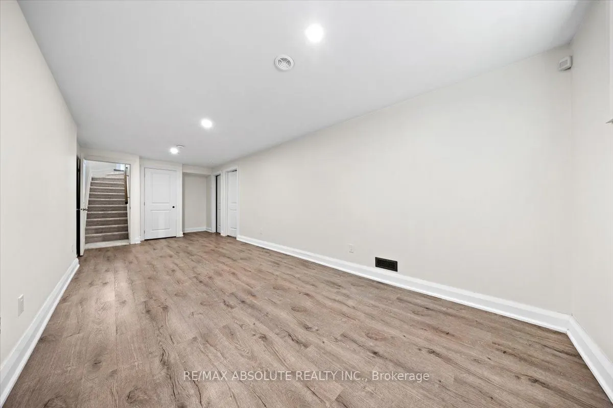 230 PURCHASE Crescent
