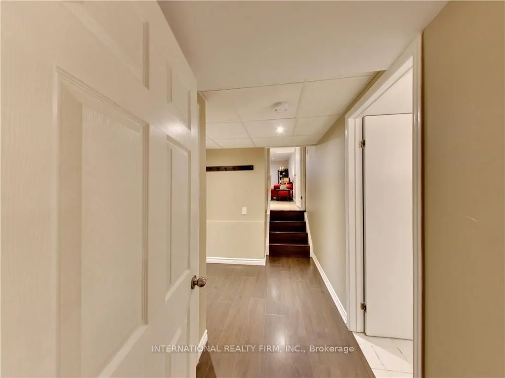 5 Regis Court, #Basement