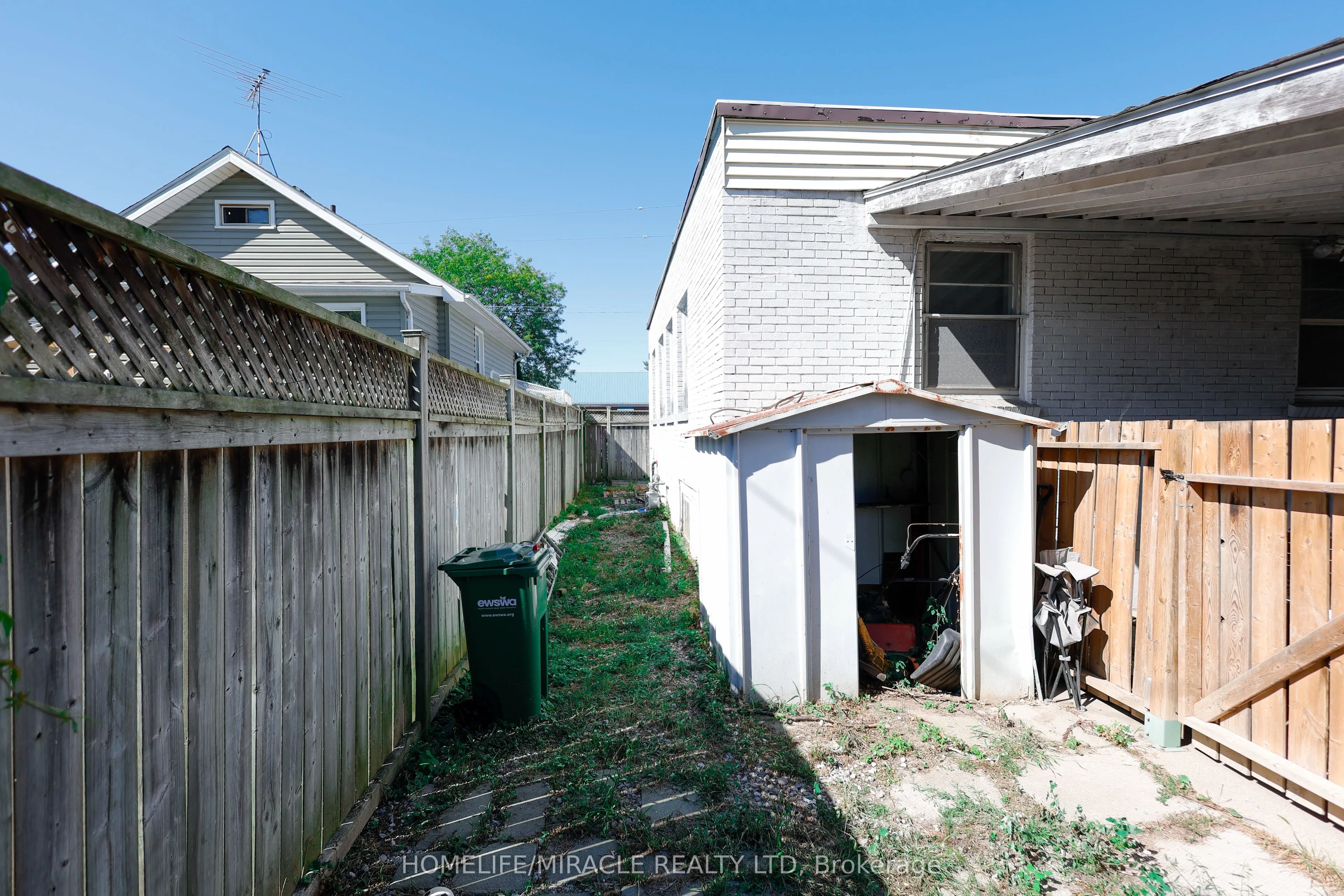 1820-06 George Avenue