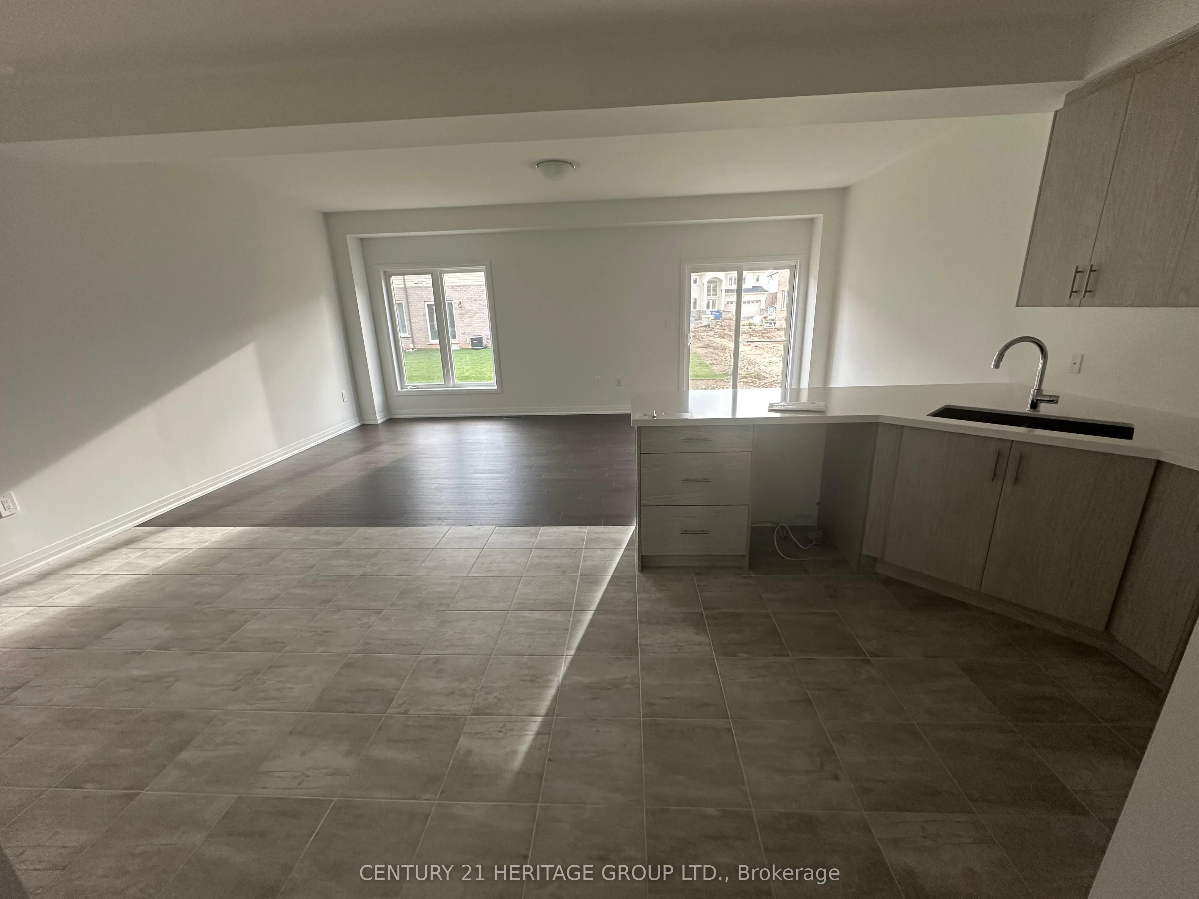 217 Cittadella Boulevard