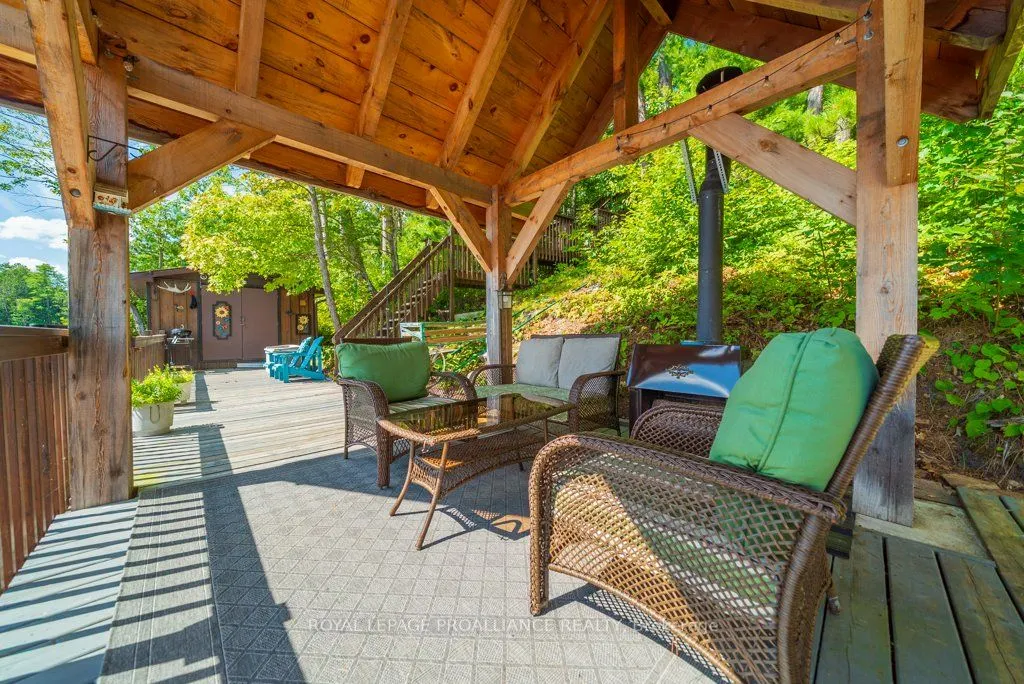 163 Mazinaw Lake